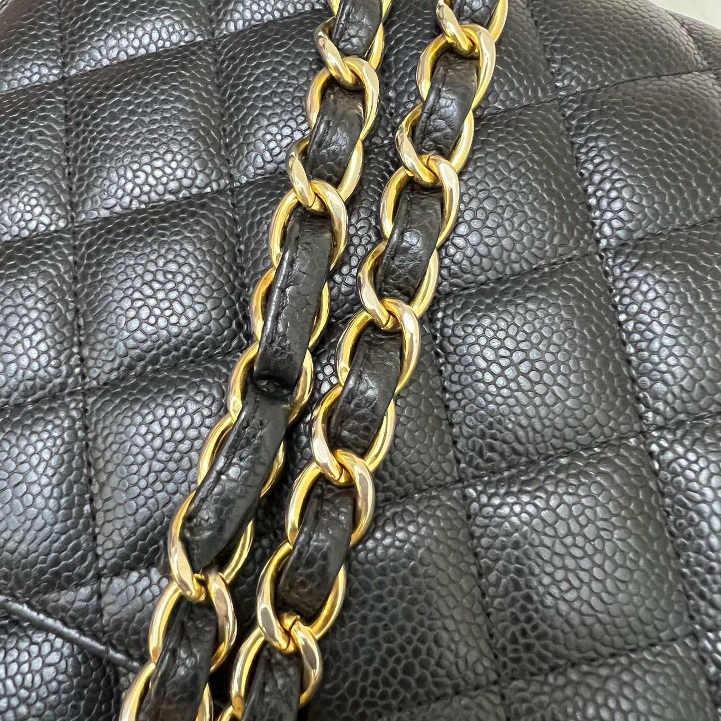 GLM-Classic Maxi Single Flap in Black Caviar and GHW