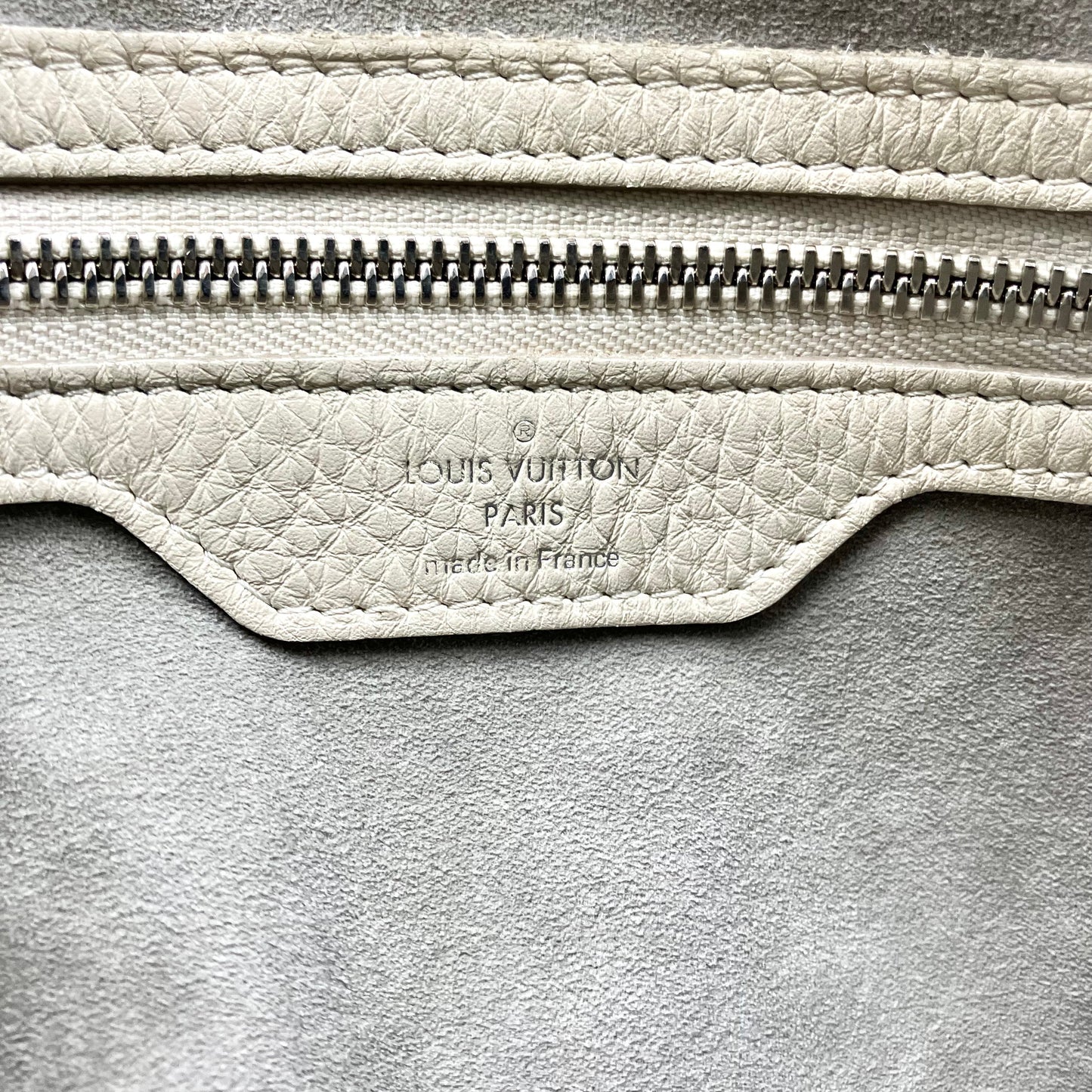 LOUIS VUITTON  Mahina Selene PM