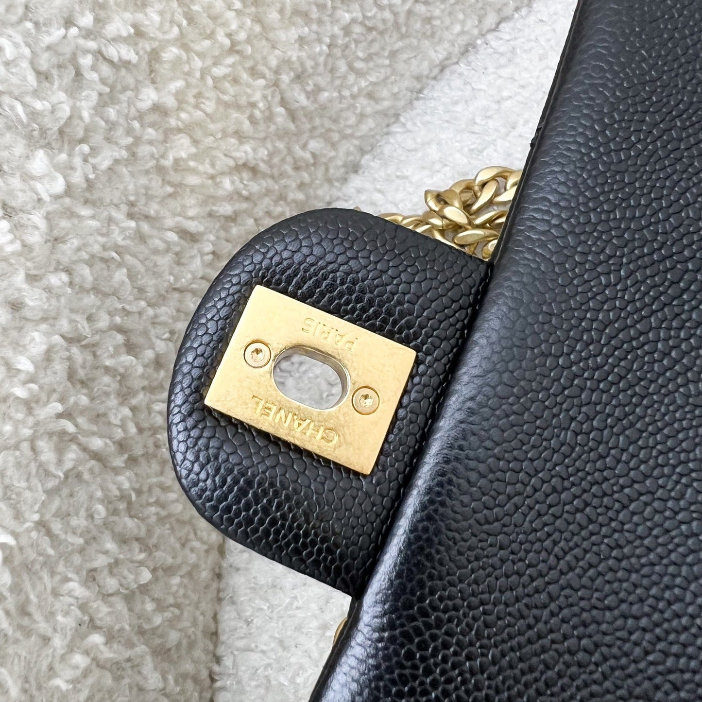 GLM-23P / 24P Heart Adjustable Chain Small / Medium 24cm Flap Bag in Black Caviar AGHW (Model: AS3921)