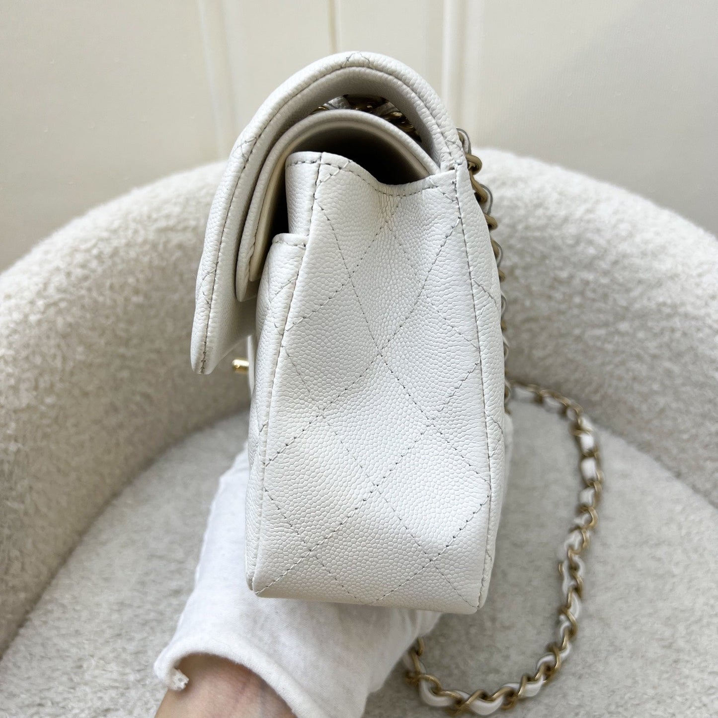 GLM-Small Classic Flap CF in White Caviar and LGHW