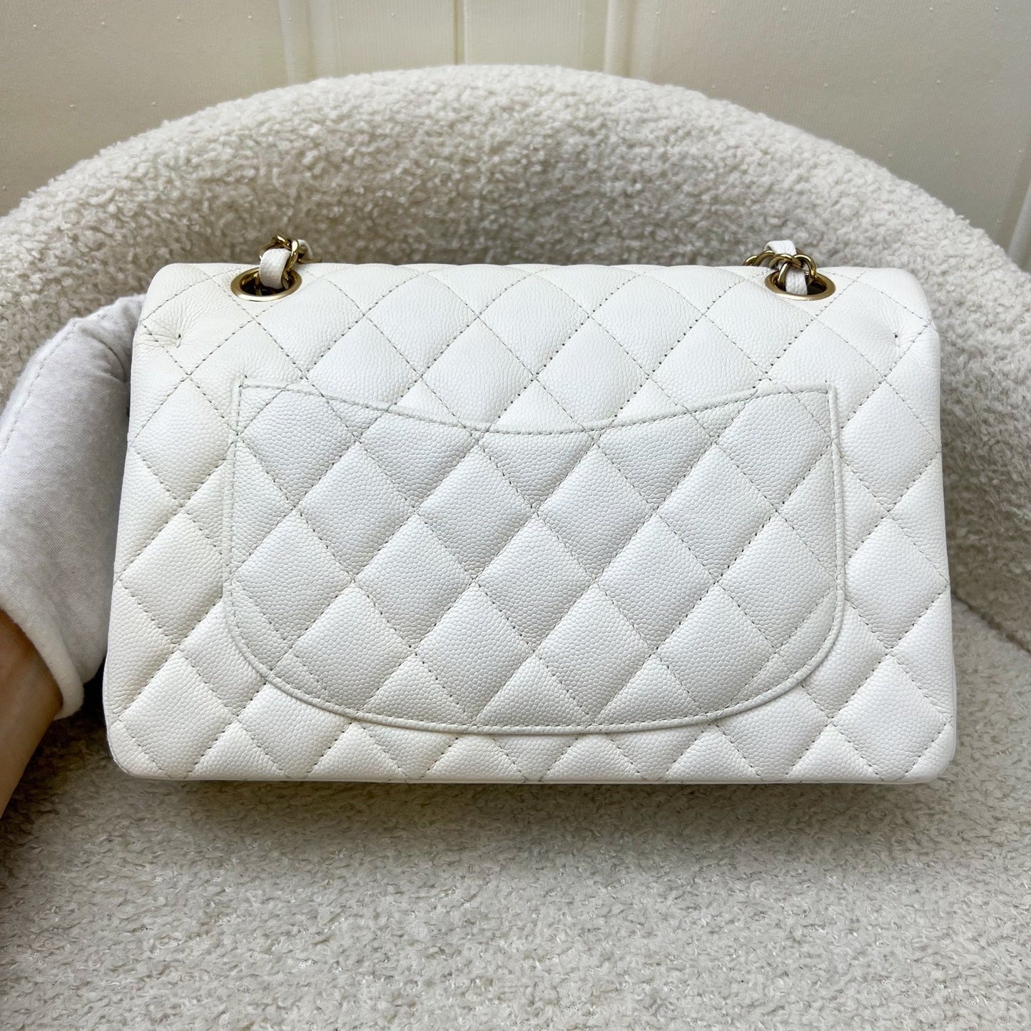 GLM-Small Classic Flap CF in White Caviar and LGHW