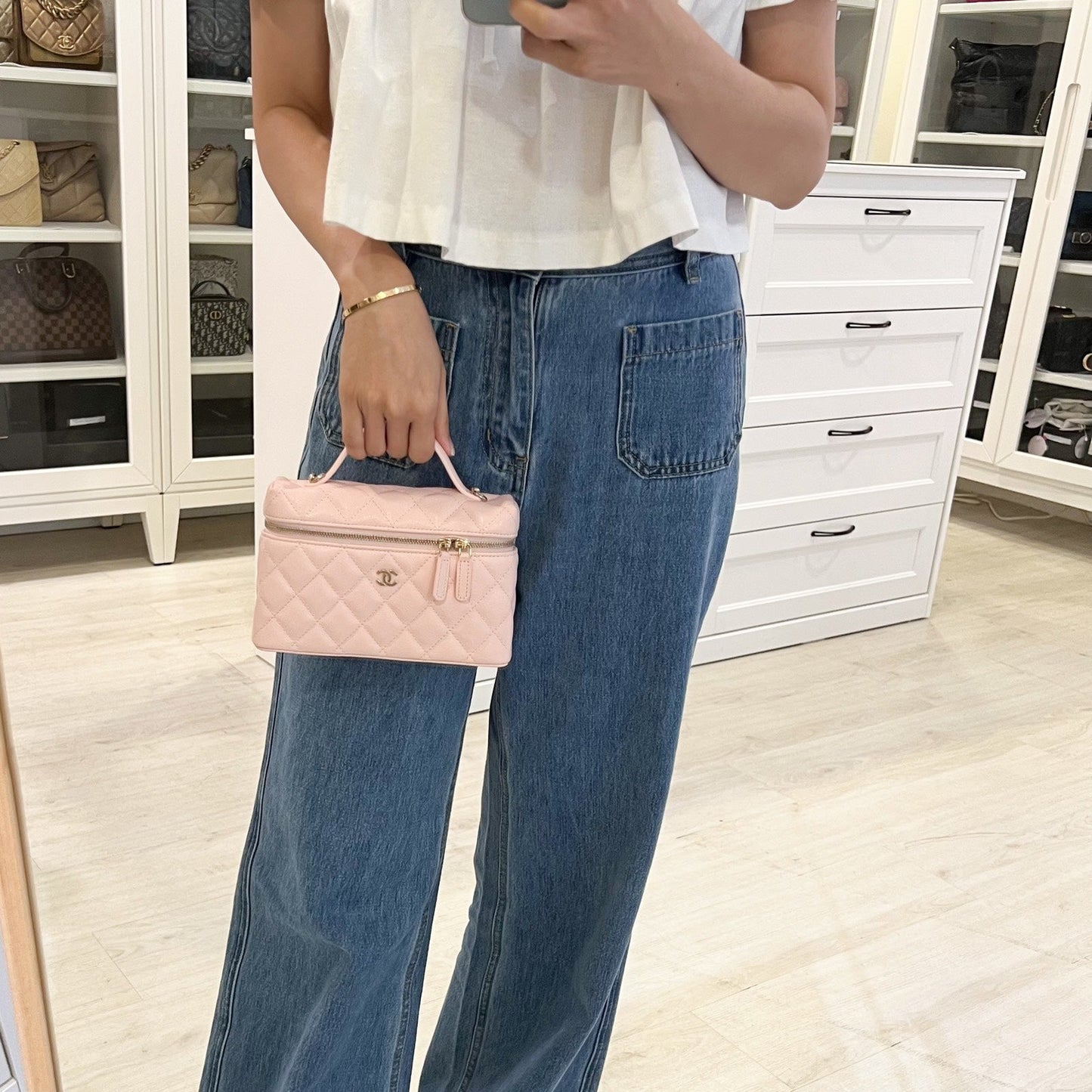 GLM-Vanity / Clutch with Chain (LP Style Bag) in 25S Light Pink Caviar and LGHW (Model: AP4385)
