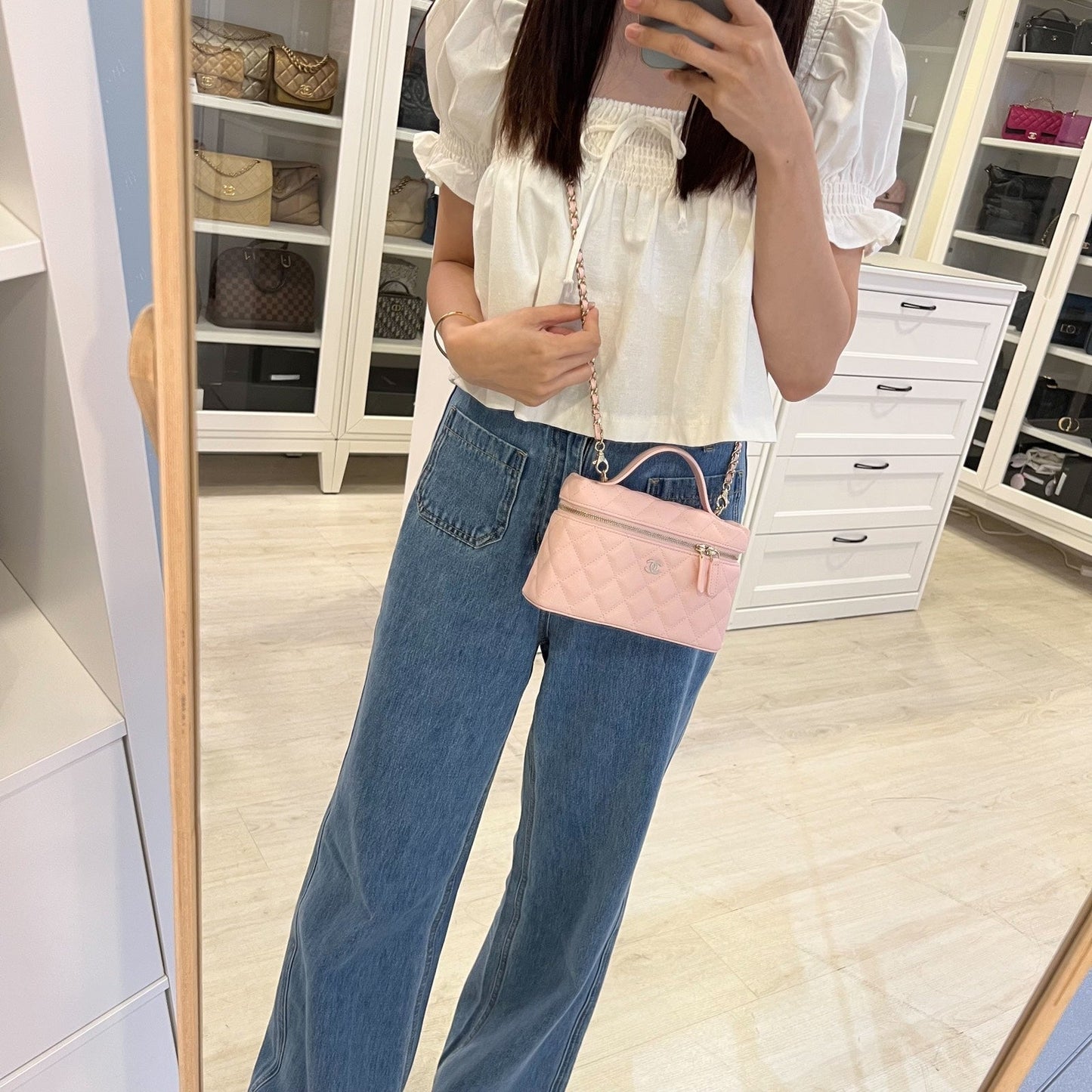 GLM-Vanity / Clutch with Chain (LP Style Bag) in 25S Light Pink Caviar and LGHW (Model: AP4385)