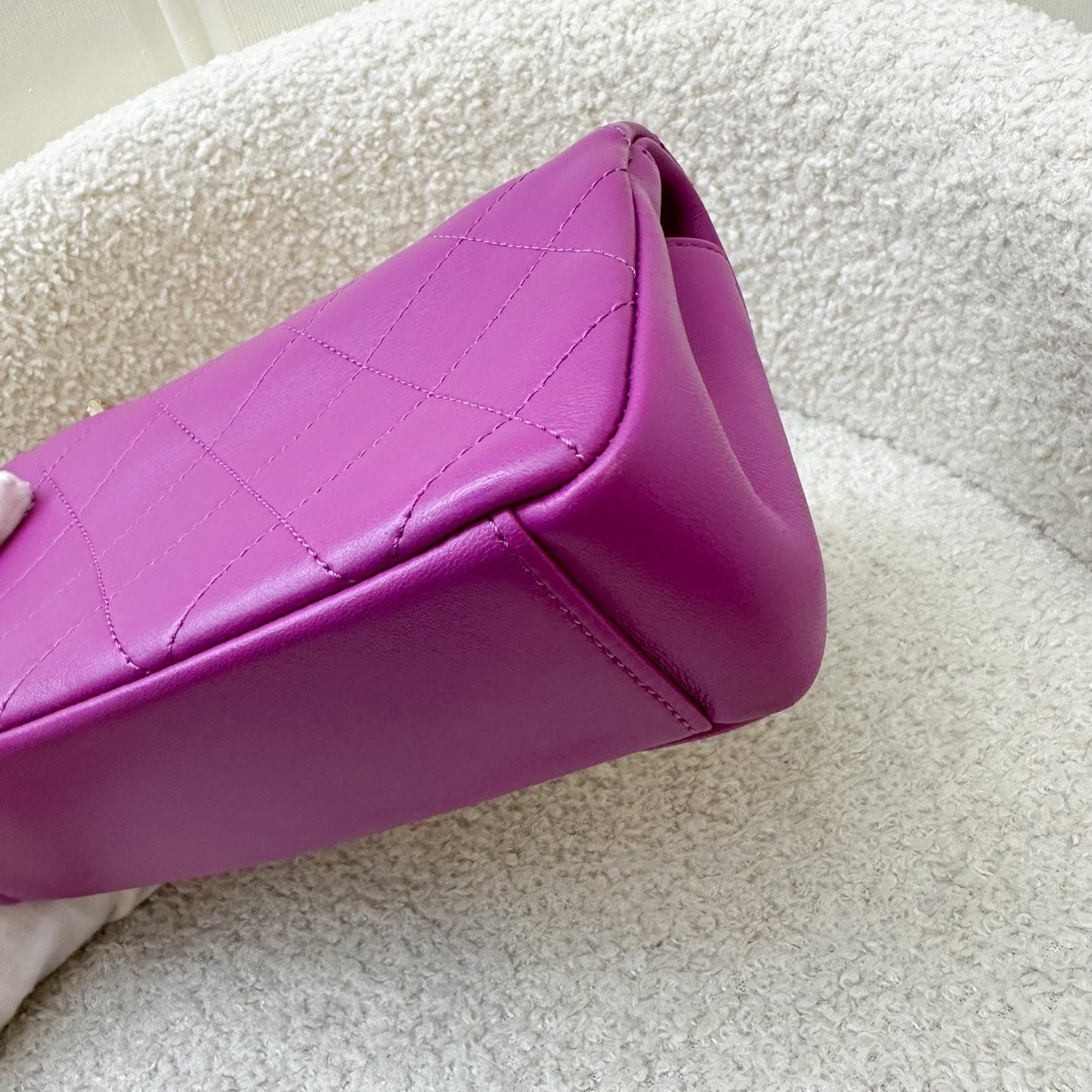 GLM-Seasonal Shoulder Flap Bag in Purple Lambskin and GHW
