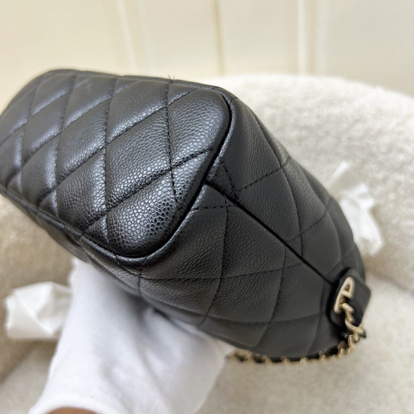 GLM-Classic Quilted Hobo Clutch on Chain in Black Caviar and LGHW (Model: AP4386)