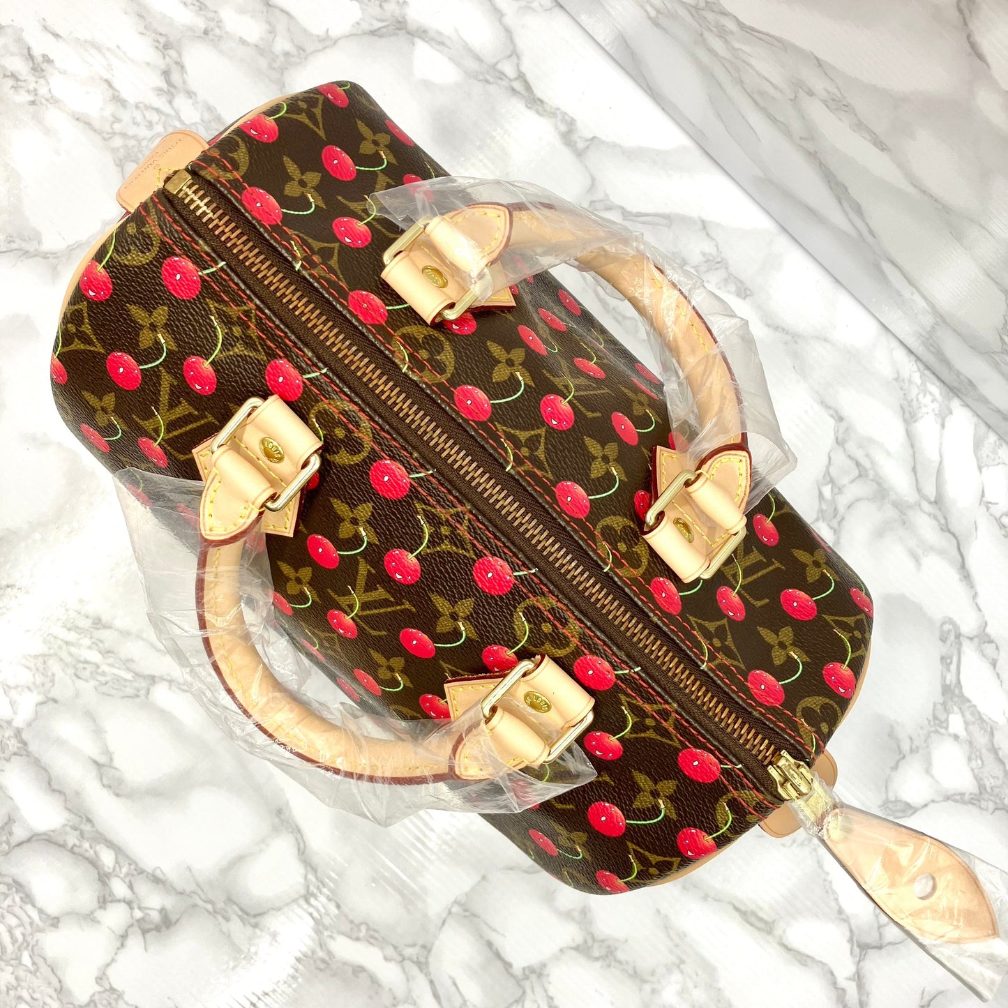LOUIS VUITTON Monogram cherry Speedy 25