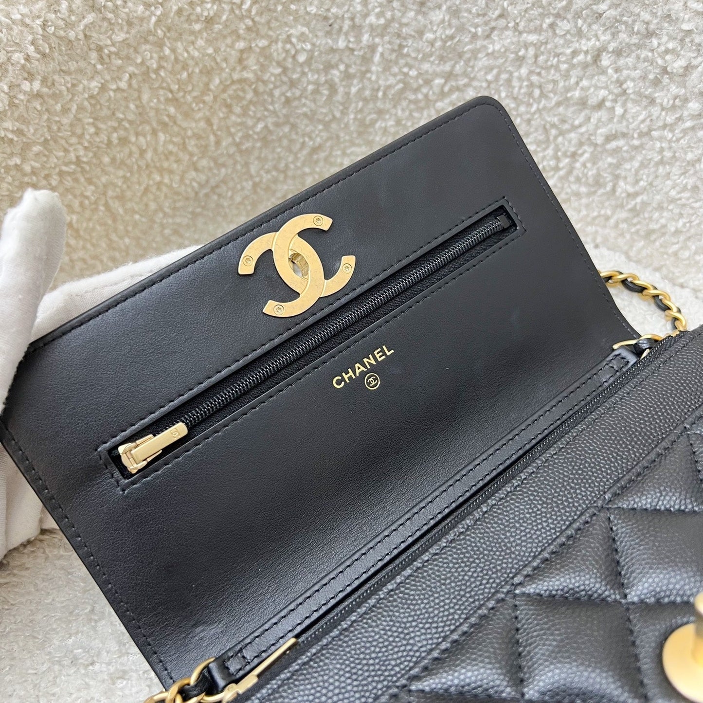 GLM-23K Camellia Flower Wallet on Chain WOC in Black Caviar and AGHW (AP3580)