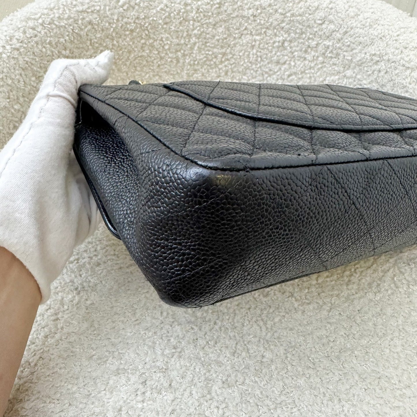 GLM-Medium Classic Flap CF in Black Caviar GHW