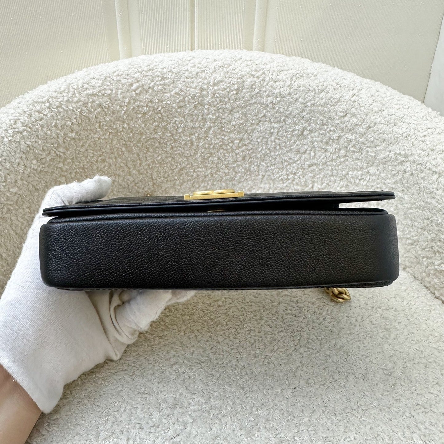 GLM-Boy Clutch on Chain WOC in Black Caviar AGHW