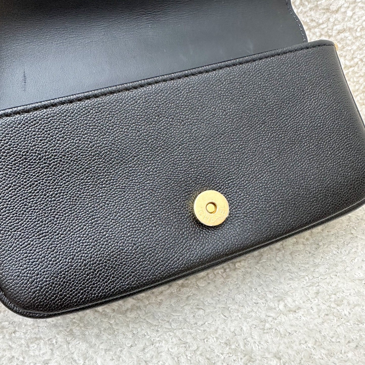 GLM-Boy Clutch on Chain WOC in Black Caviar AGHW