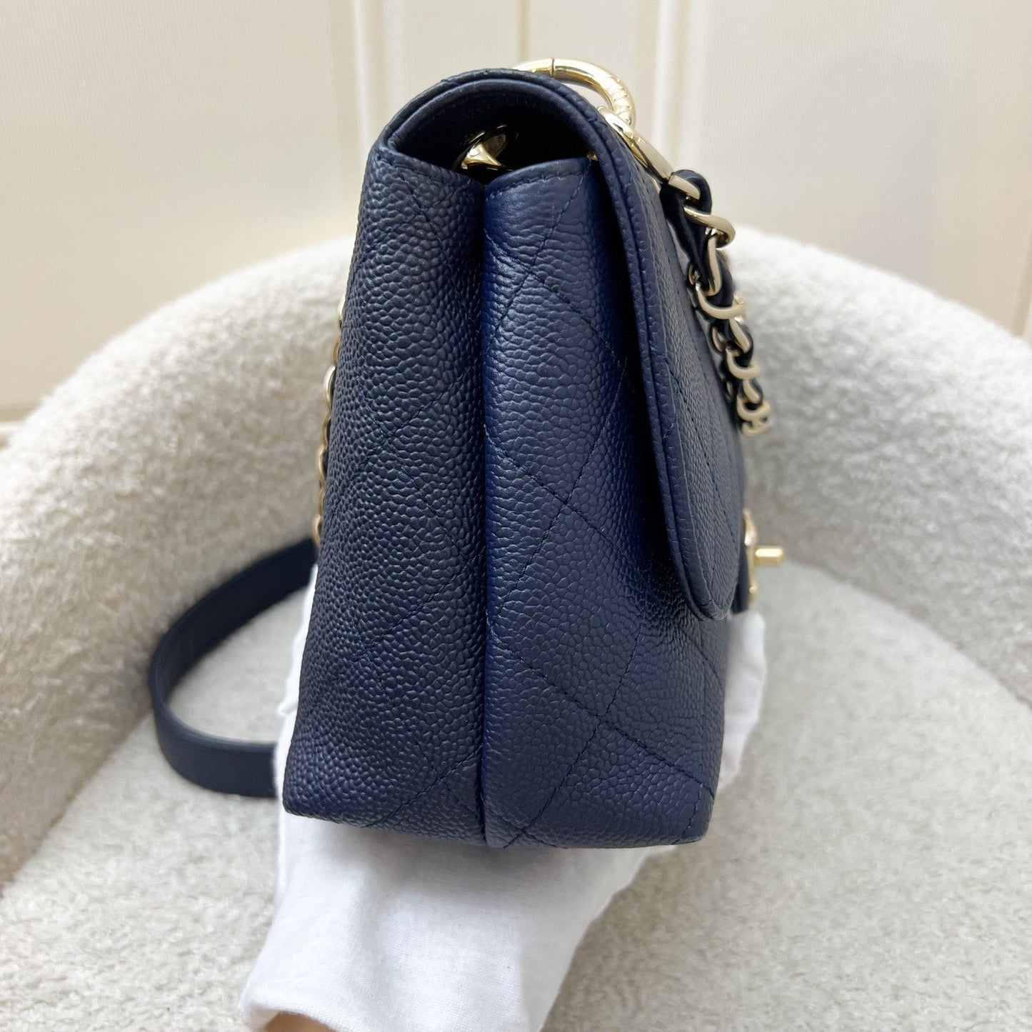 GLM-City Walk Flap in Navy Caviar LGHW (Model: AS1574)