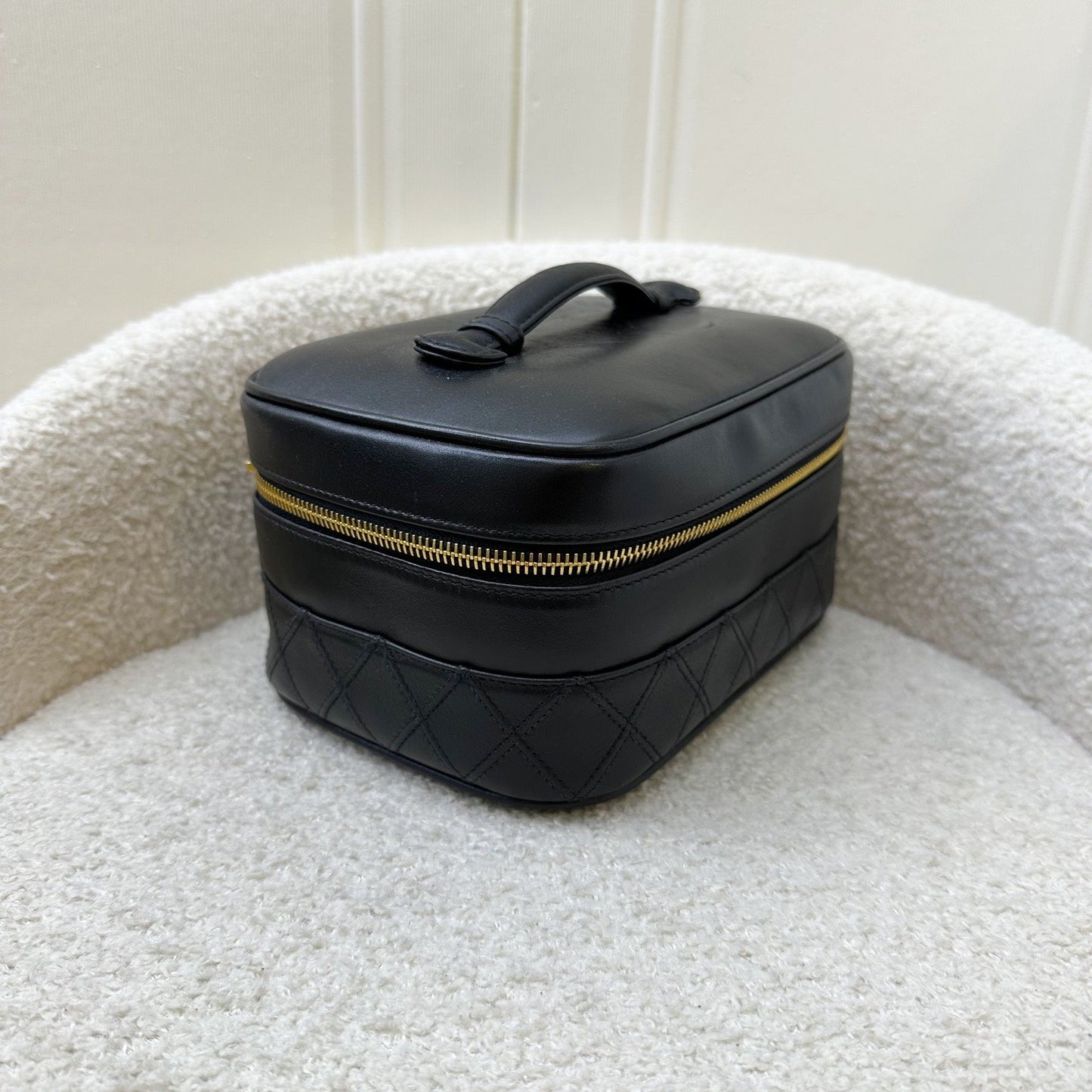 GLM- Travel Vanity Bag in Black Lambskin 24K GHW