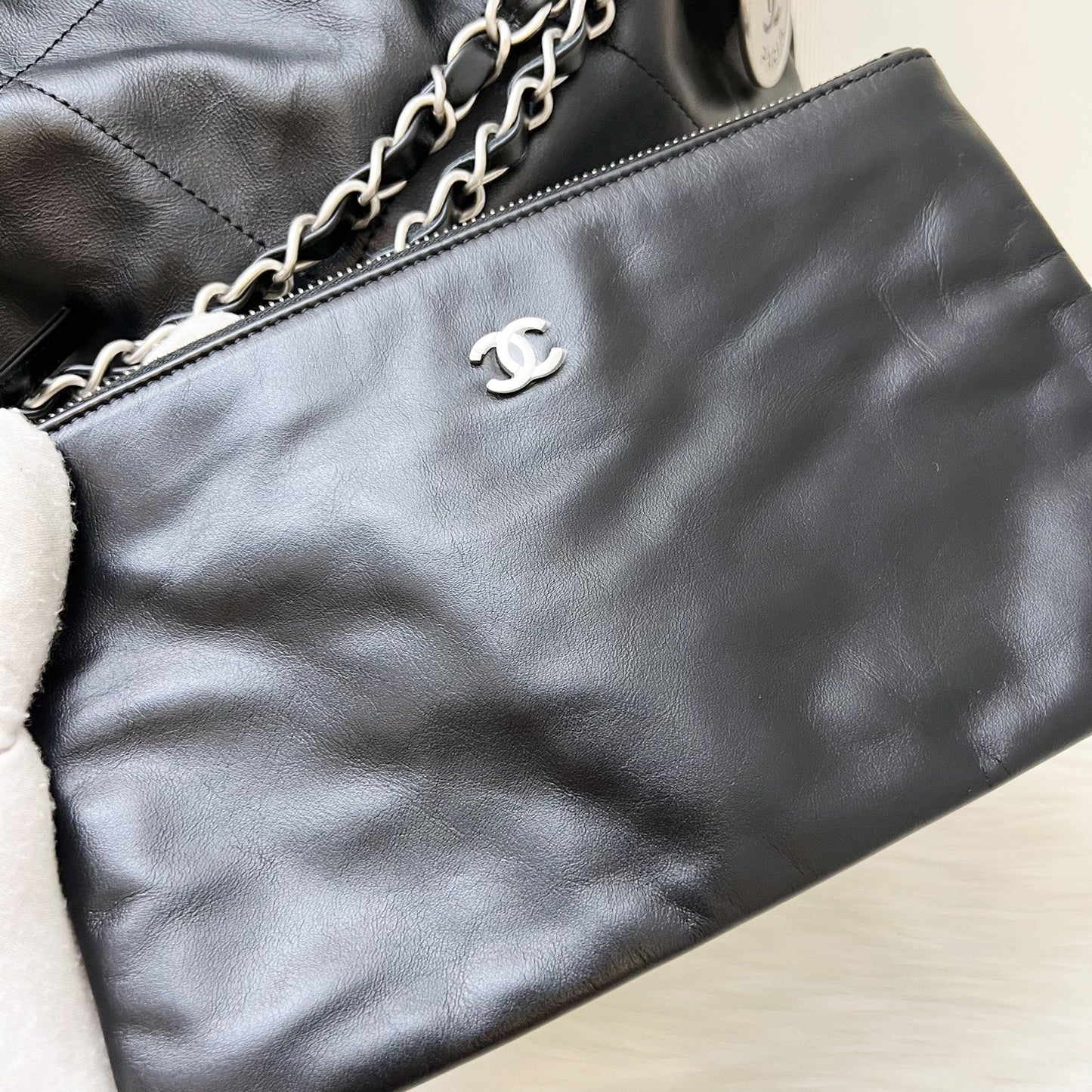 GLM-22 Medium Hobo Handbag in Black Calfskin and SHW (Model: AS3261)