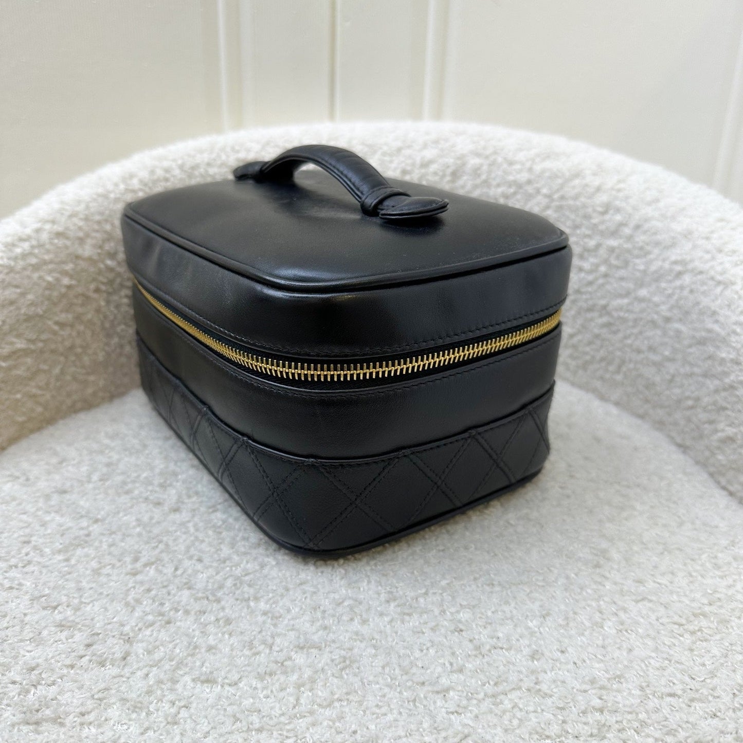 GLM- Travel Vanity Bag in Black Lambskin 24K GHW