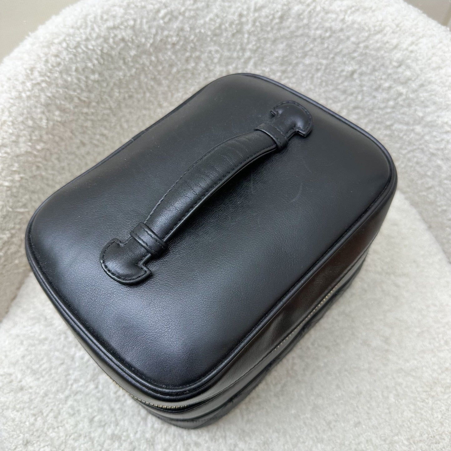 GLM- Travel Vanity Bag in Black Lambskin 24K GHW