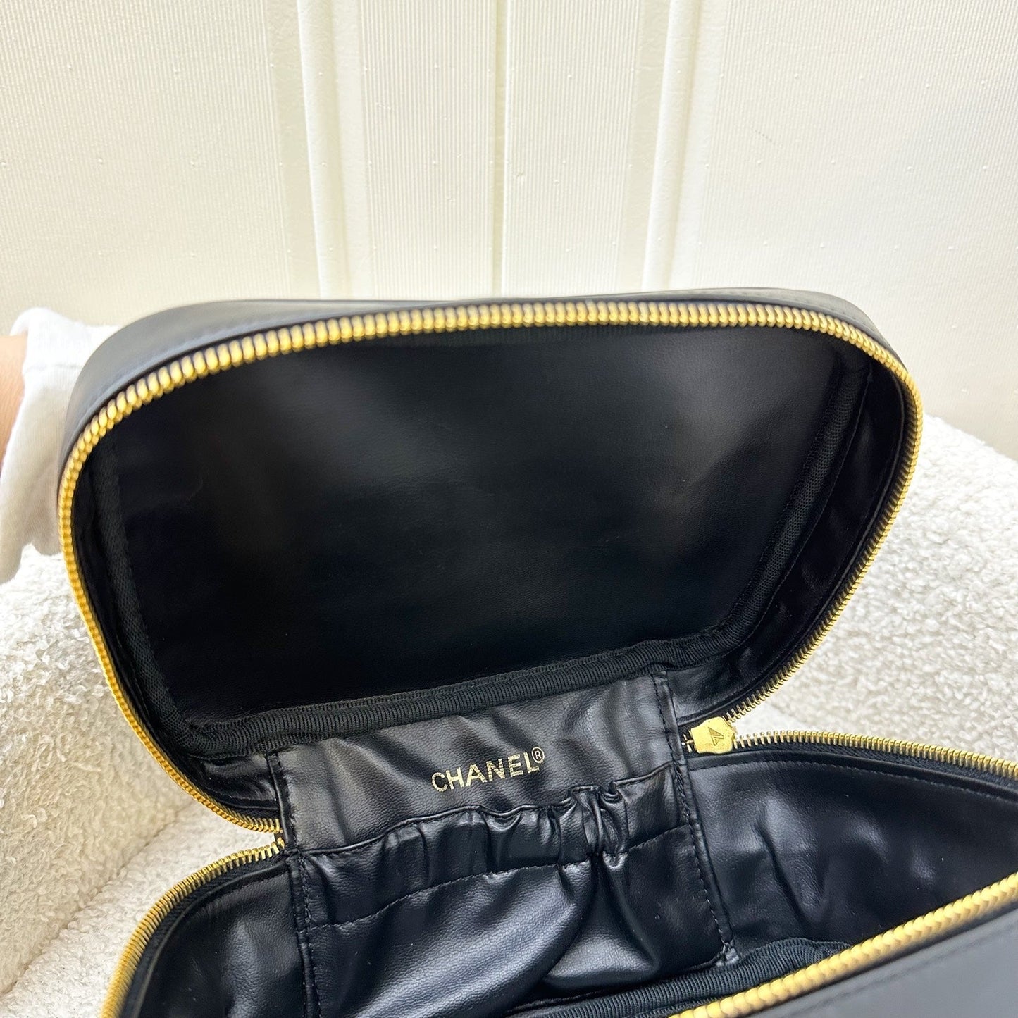 GLM- Travel Vanity Bag in Black Lambskin 24K GHW