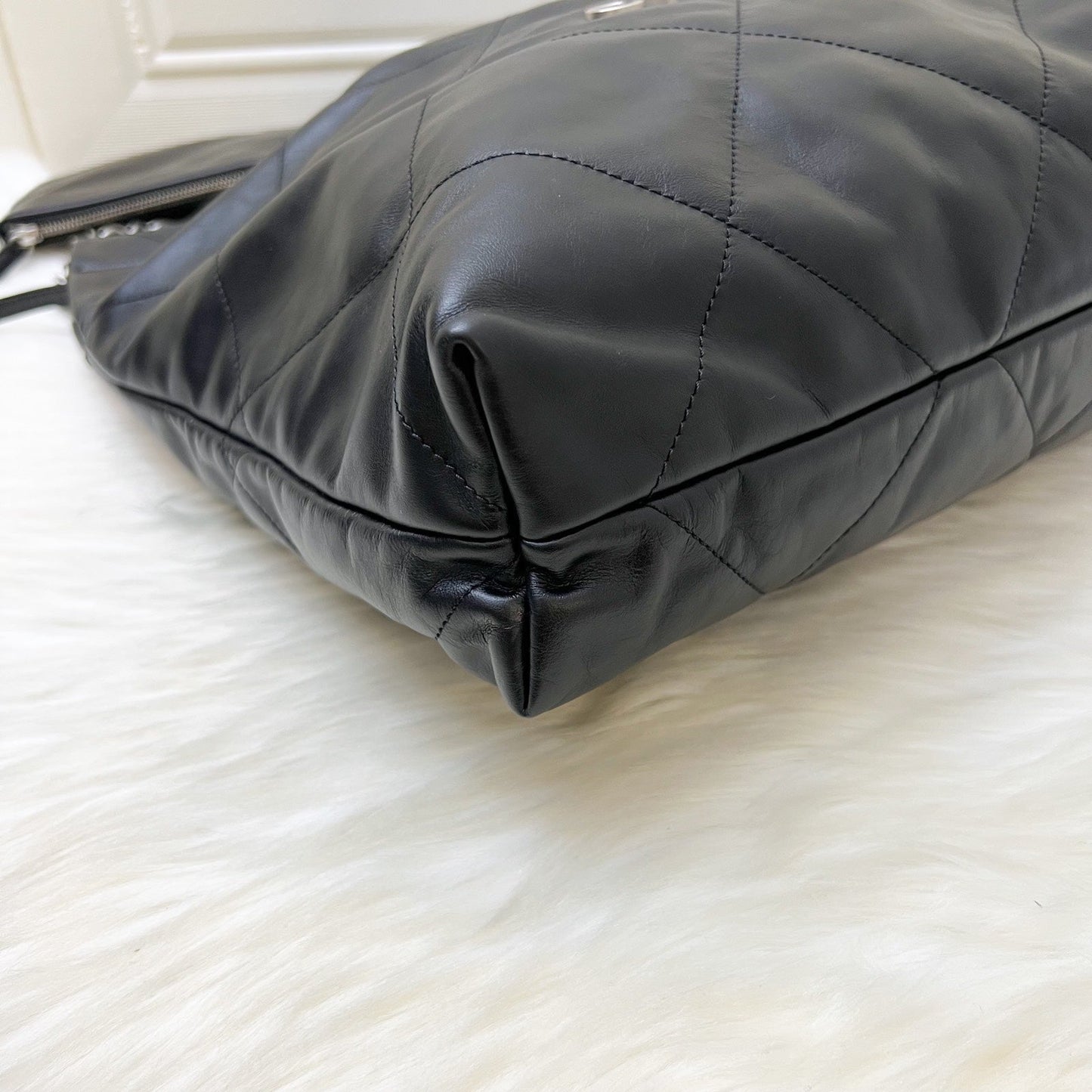 GLM-22 Medium Hobo Handbag in Black Calfskin and SHW (Model: AS3261)