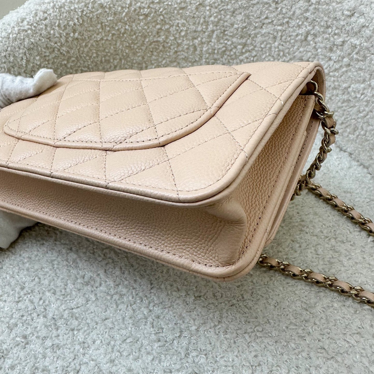 GLM-23S Ribbon Chain Wallet on Chain WOC in Beige Caviar LGHW