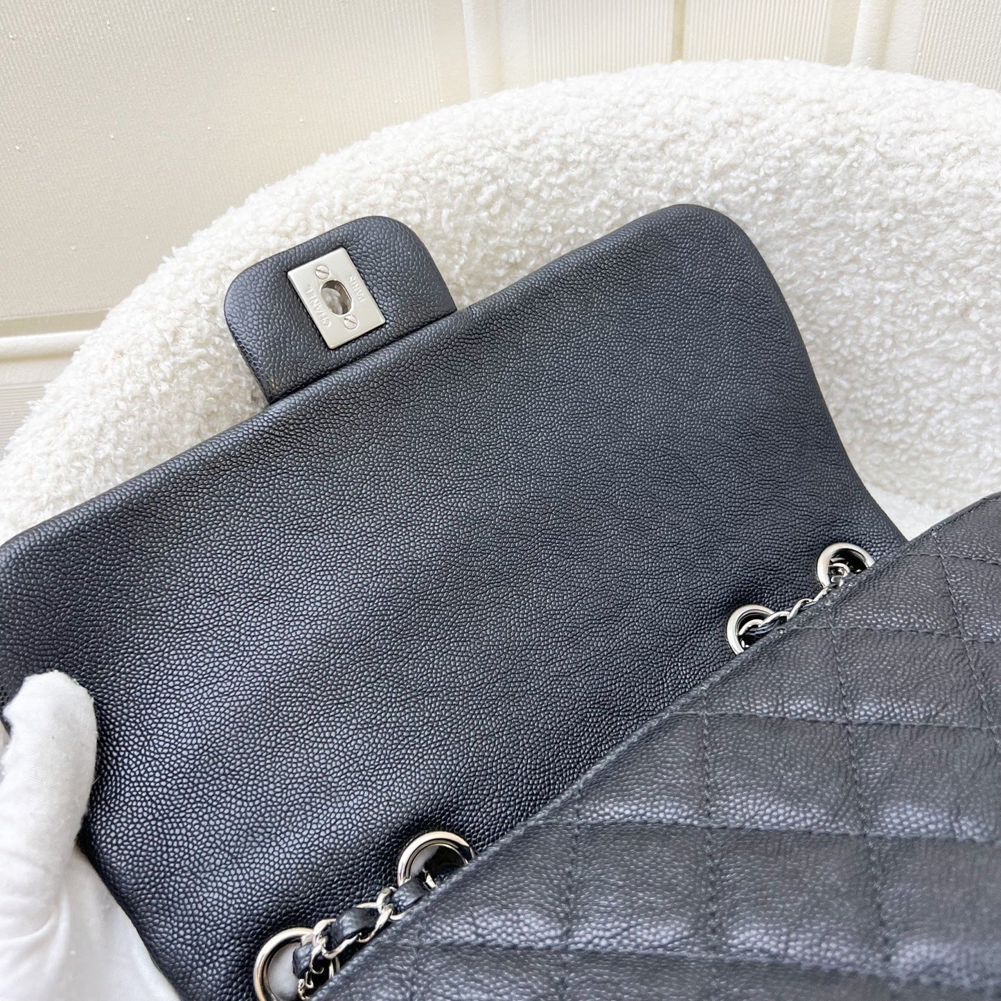 GLM-18P Seasonal Flap in Black Caviar and SHW (Model: A57049)