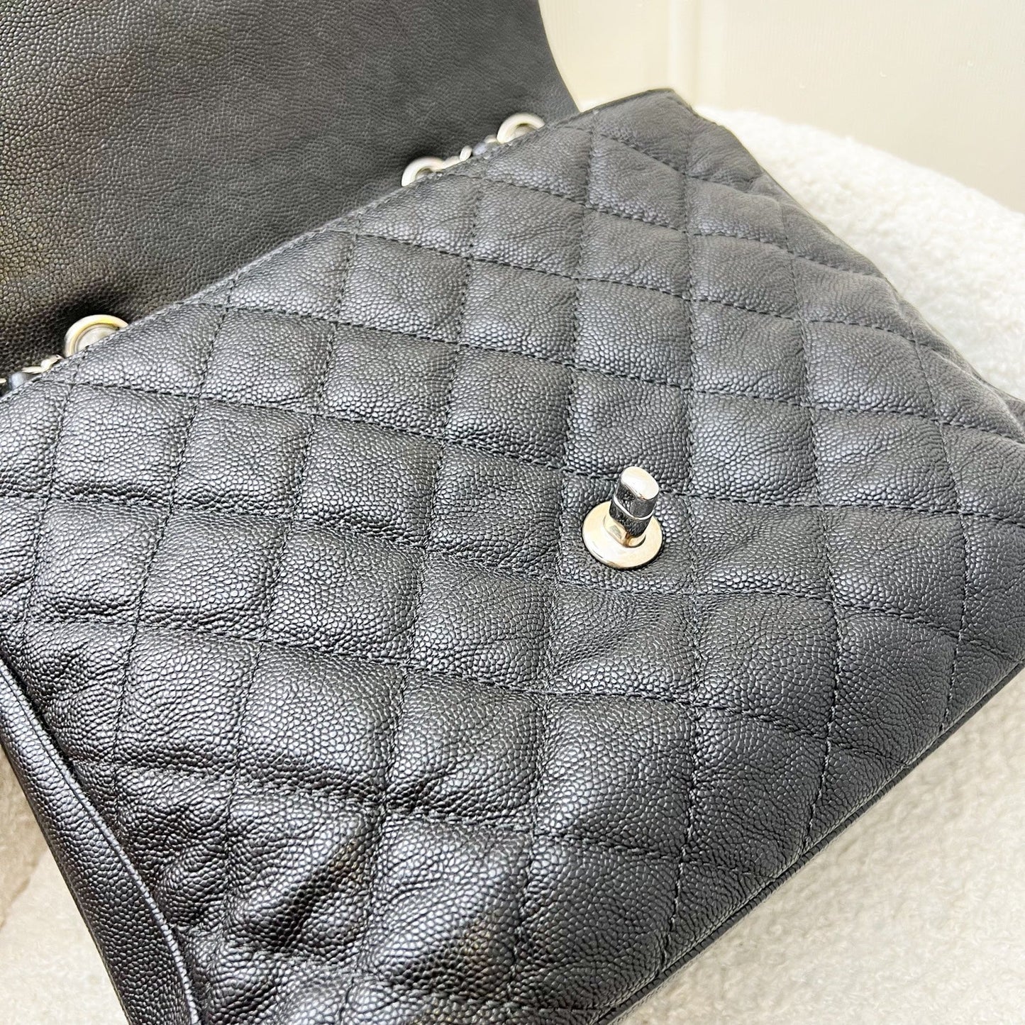 GLM-18P Seasonal Flap in Black Caviar and SHW (Model: A57049)