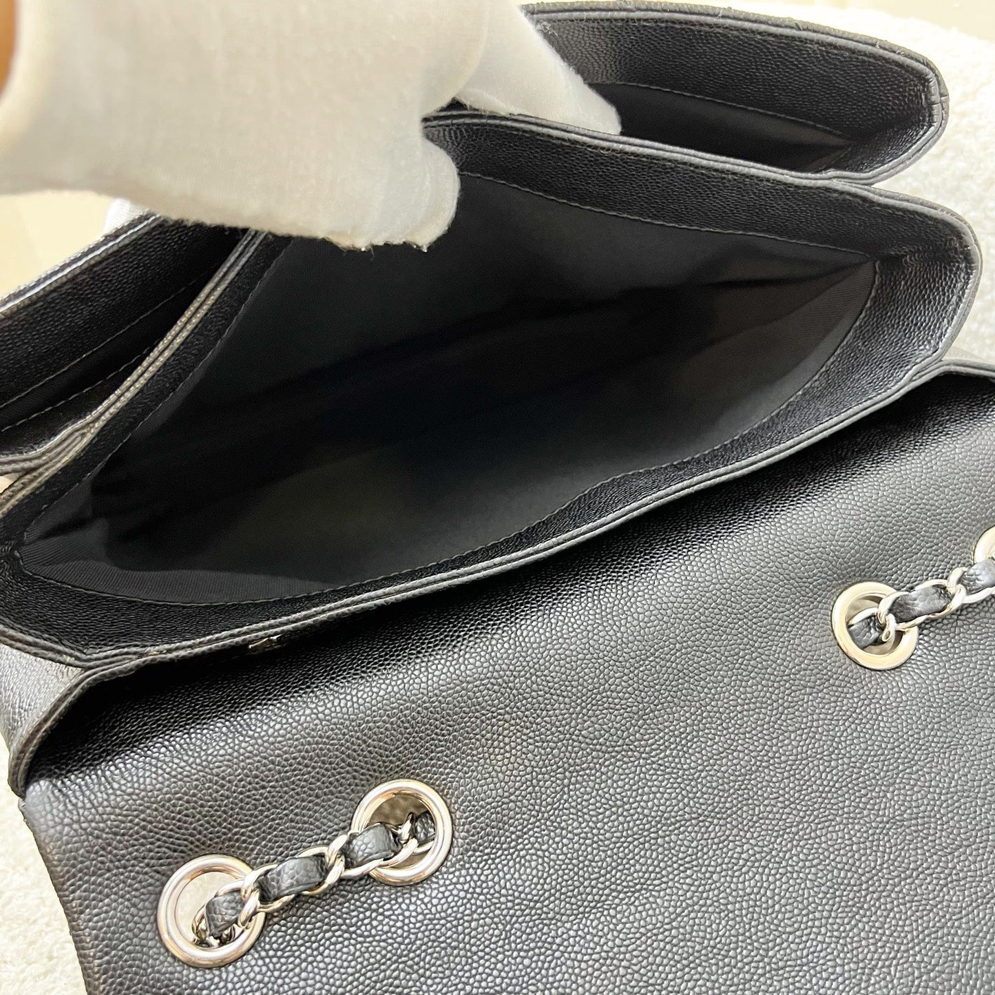 GLM-18P Seasonal Flap in Black Caviar and SHW (Model: A57049)