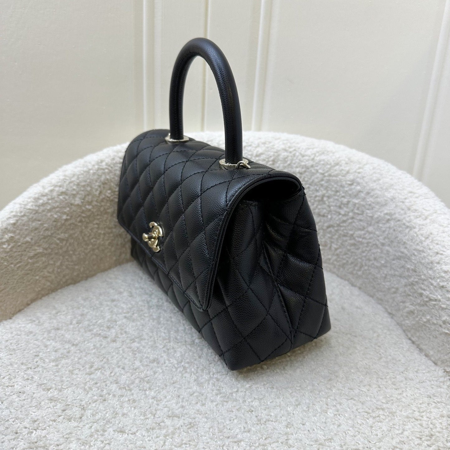 GLM-Small (24cm) Coco Handle Flap in Black Caviar and LGHW (Model: A92990)