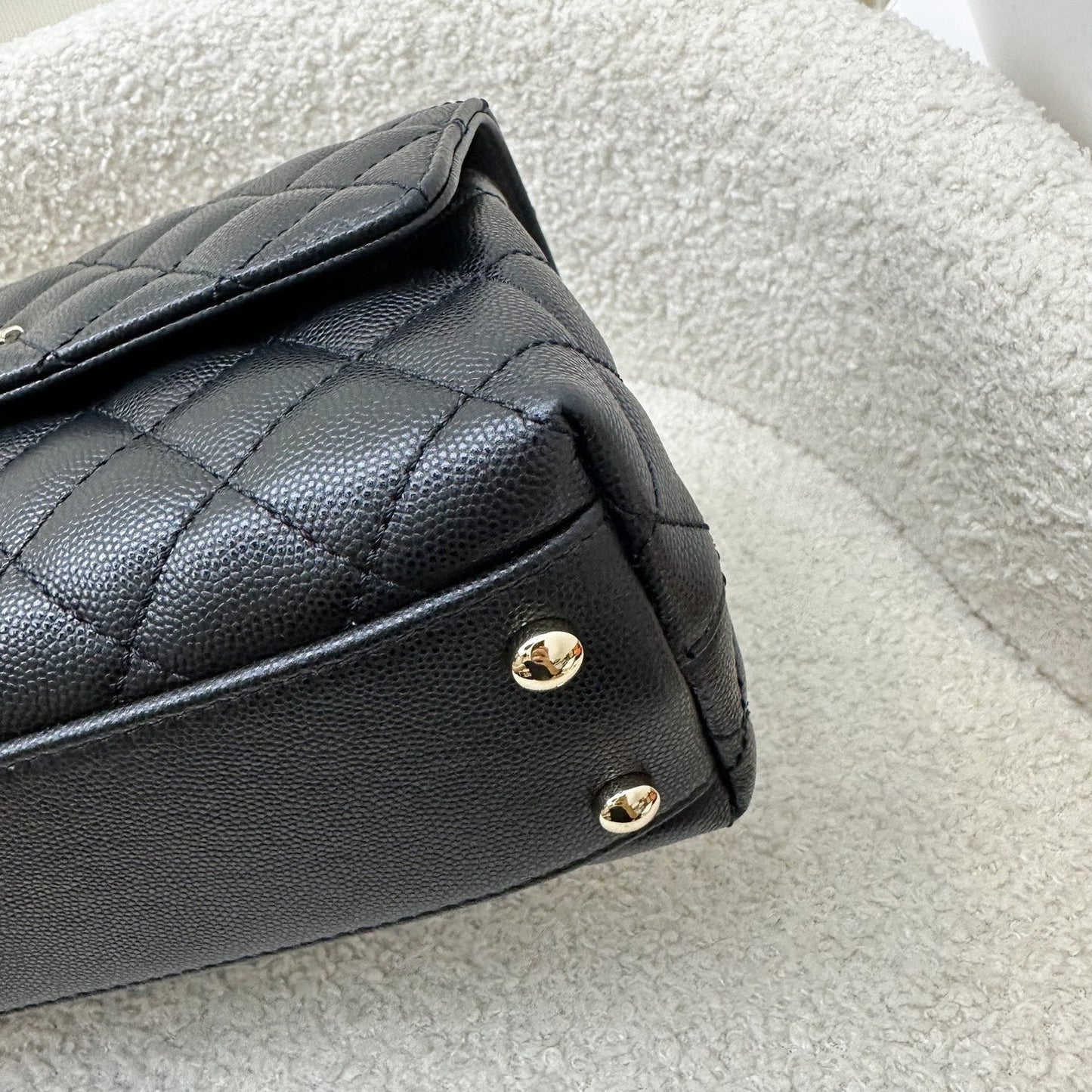 GLM-Small (24cm) Coco Handle Flap in Black Caviar and LGHW (Model: A92990)