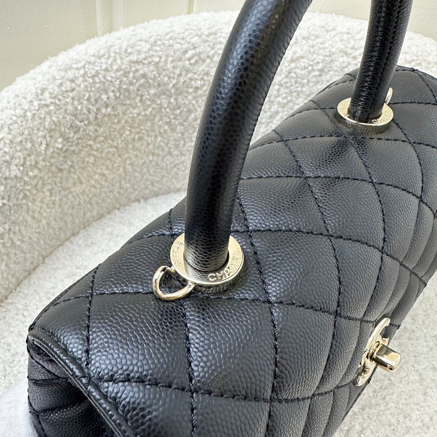 GLM-Small (24cm) Coco Handle Flap in Black Caviar and LGHW (Model: A92990)