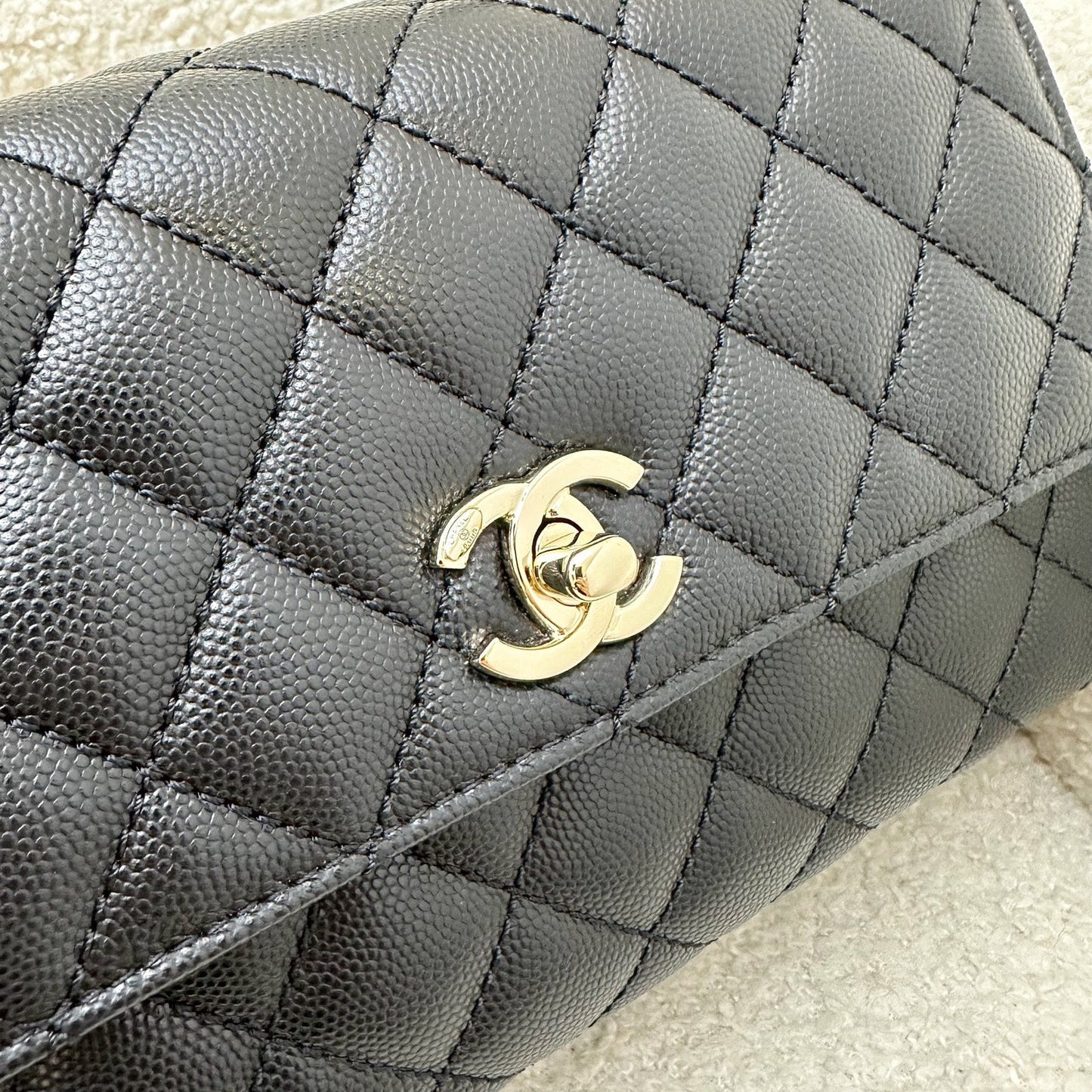 GLM-Small (24cm) Coco Handle Flap in Black Caviar and LGHW (Model: A92990)