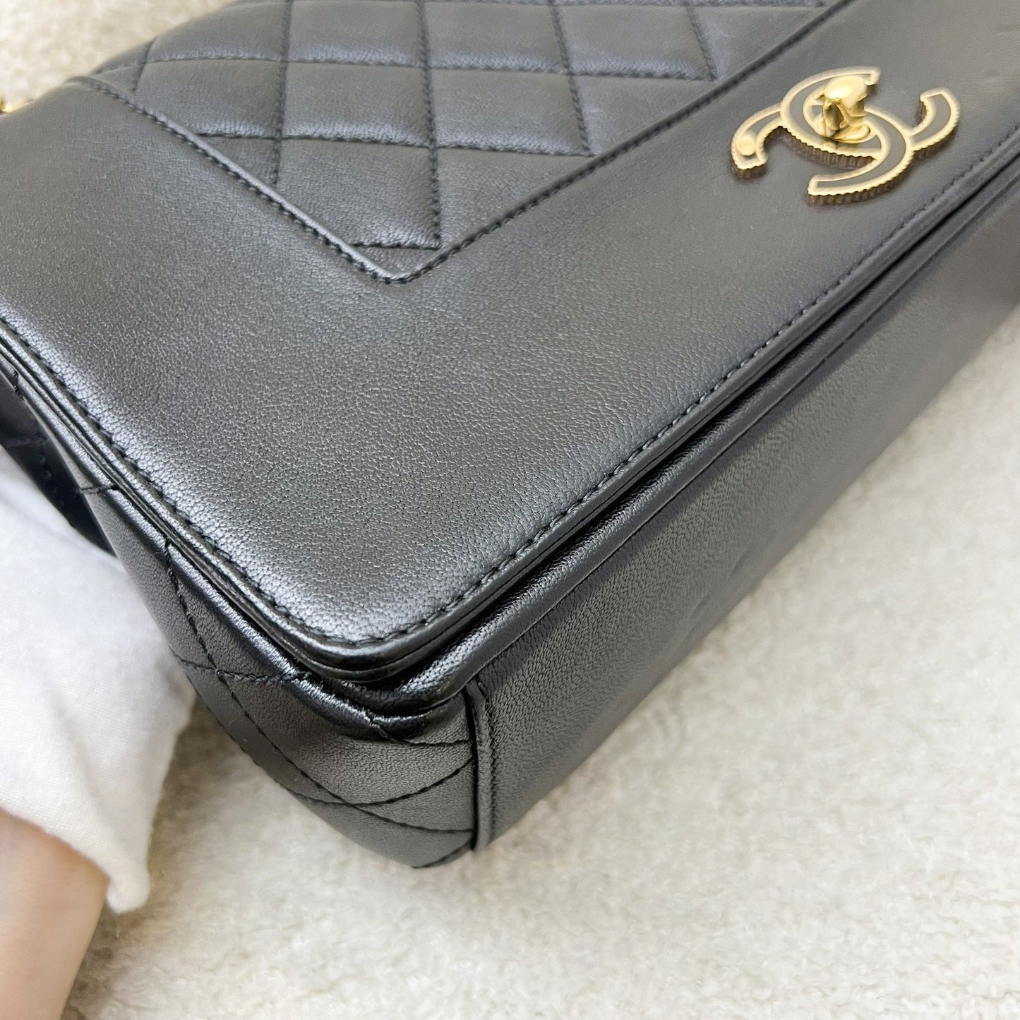 GLM-Large Mademoiselle Flap in Black Calfskin and GHW