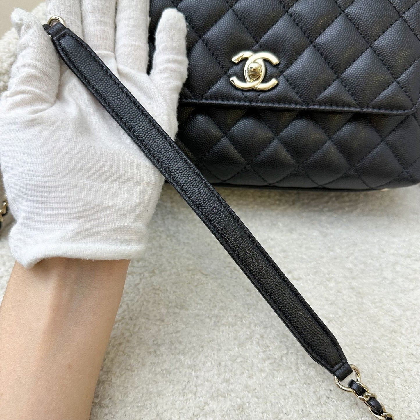 GLM-Small (24cm) Coco Handle Flap in Black Caviar and LGHW (Model: A92990)