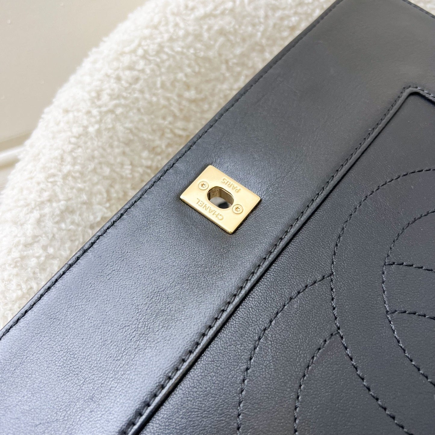 GLM-Large Mademoiselle Flap in Black Calfskin and GHW