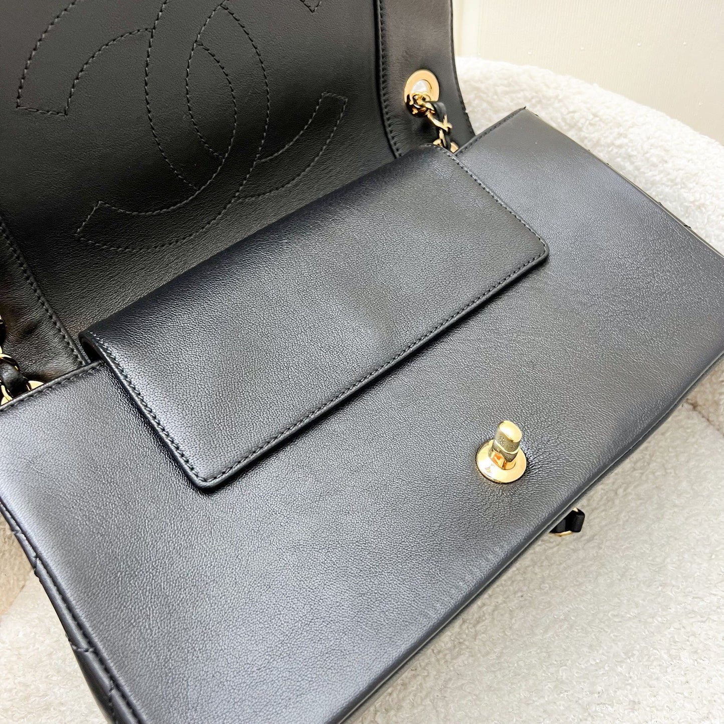 GLM-Large Mademoiselle Flap in Black Calfskin and GHW