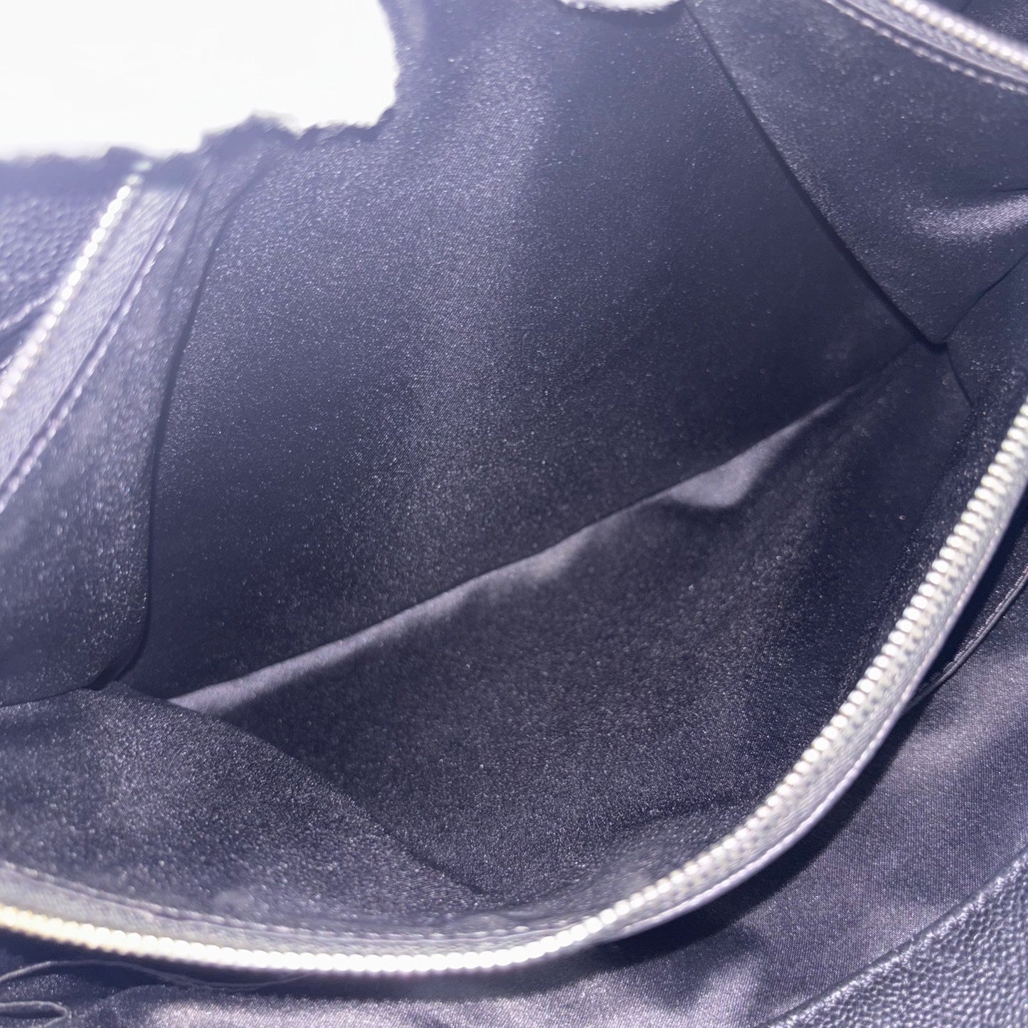 GLM-Seasonal Large Tote with GLM- Logo Charm in Black Caviar and SHW (Model: A68454)