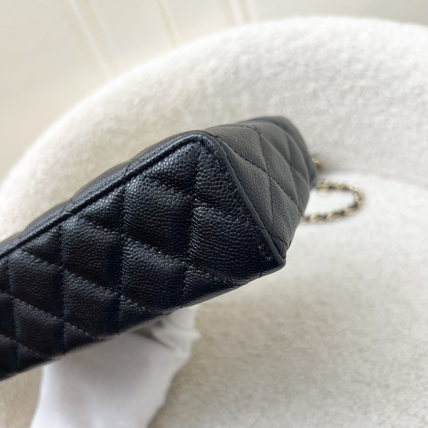 GLM-25C Vanity / Clutch with Chain (LP Style Bag) in Black Caviar and LGHW (Model: AP4385)