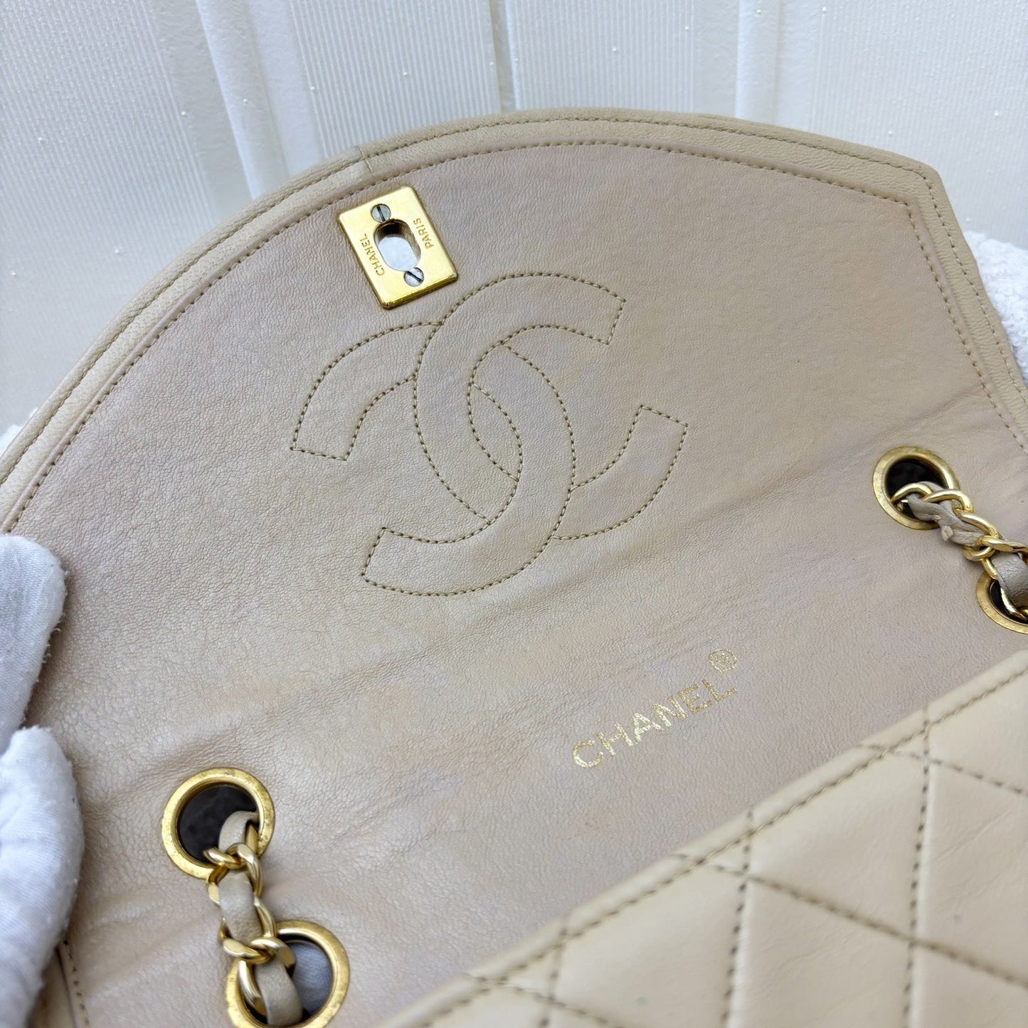 GLM- Flap in Beige Lambskin and GHW