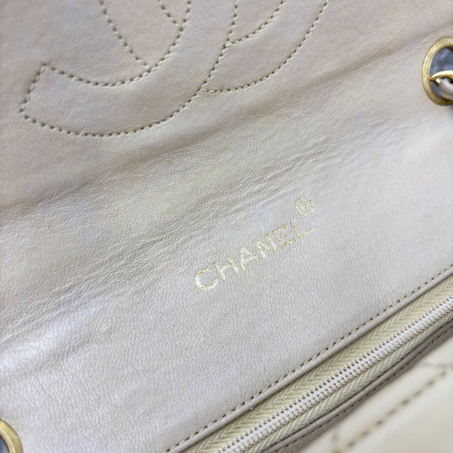 GLM- Flap in Beige Lambskin and GHW