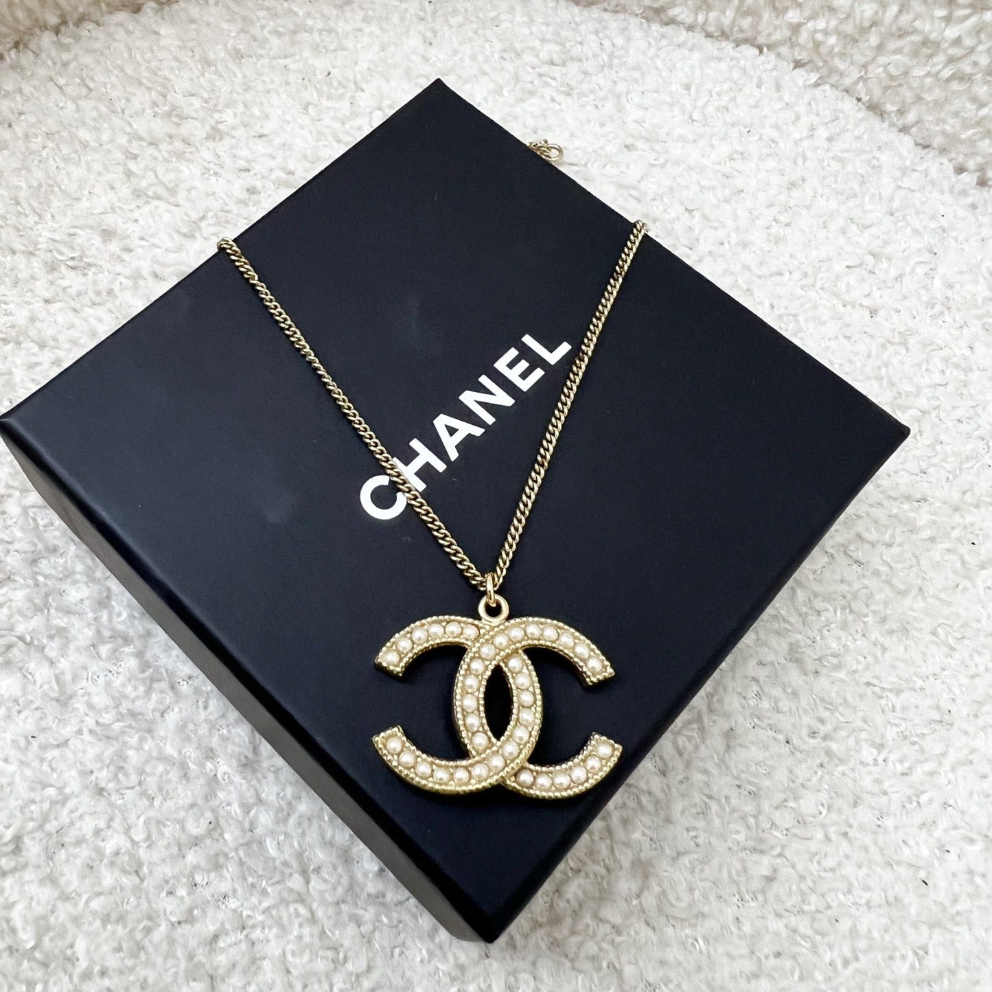 GLM-Medium GLM- Logo Necklace in AGHW