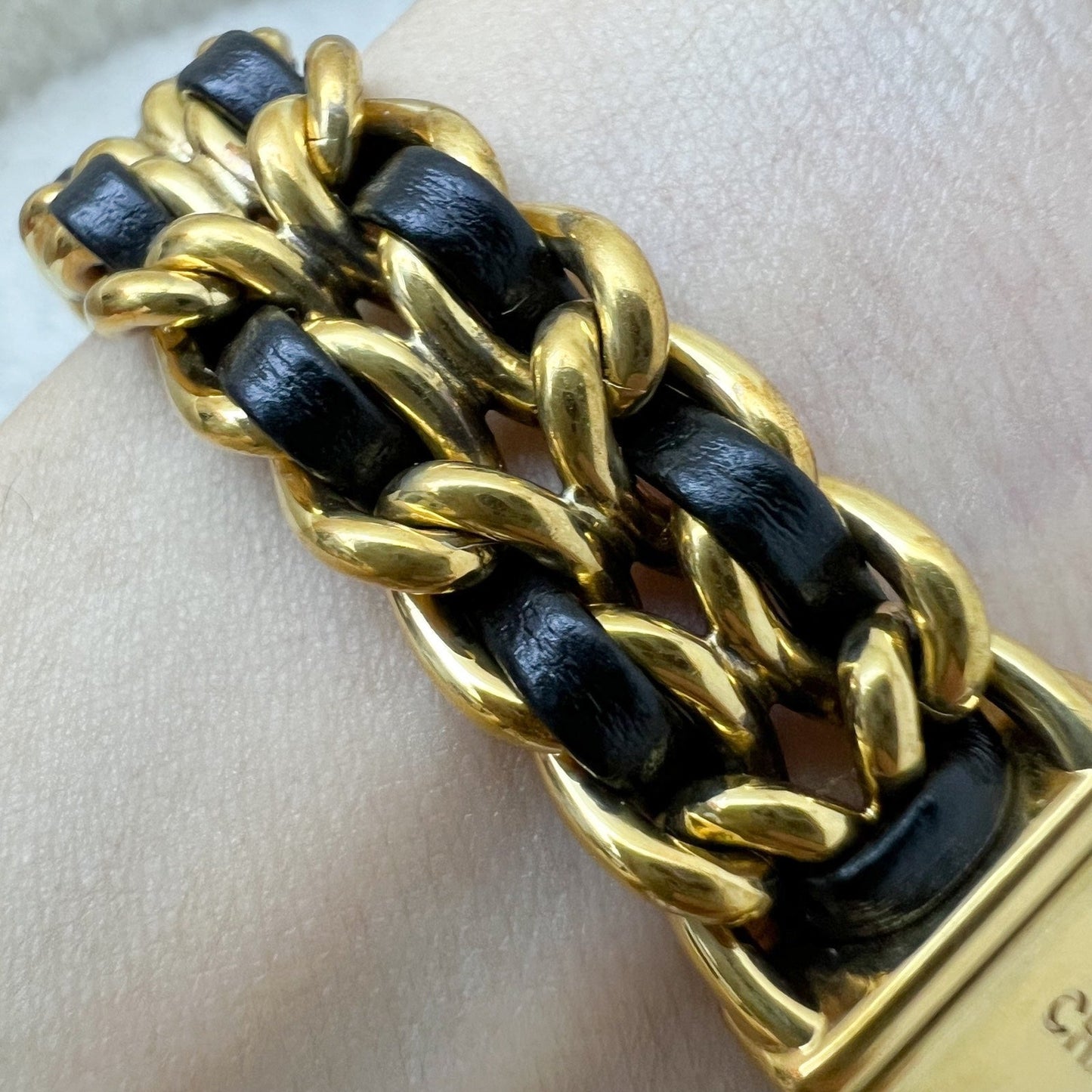 GLM- Premiere Watch in 24K GHW and Black Leather Size M