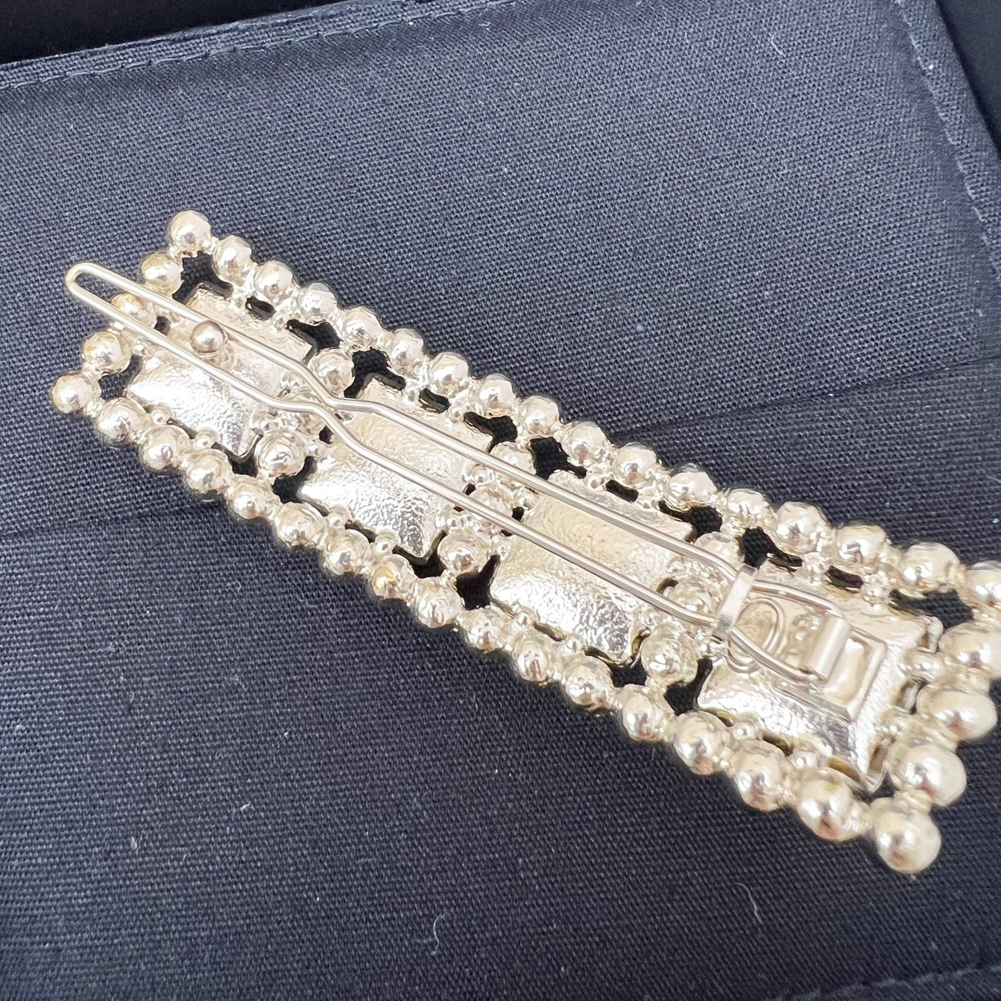 GLM-VIP Gift Hair Pin with Tiny Pearls and Square Crystals LGHW