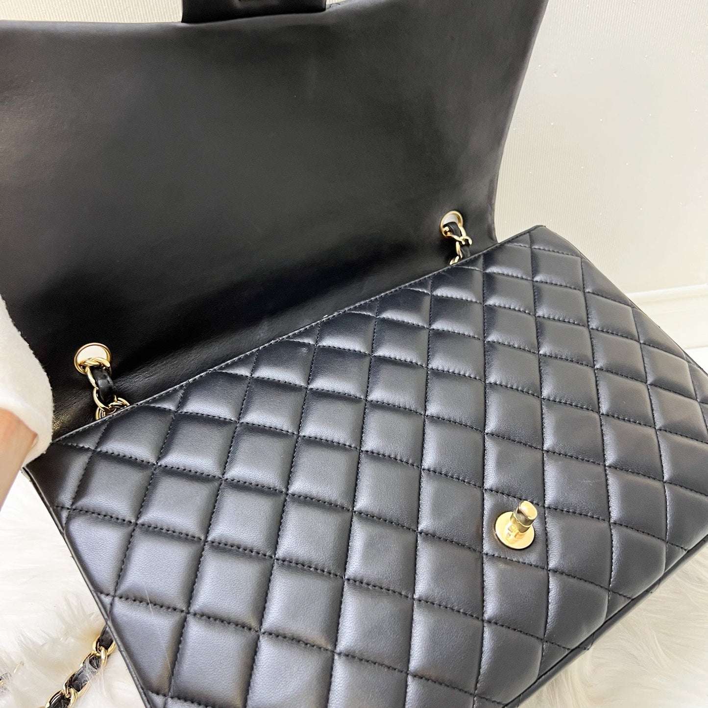 GLM-Maxi Classic Flap SF in Black Lambskin and GHW
