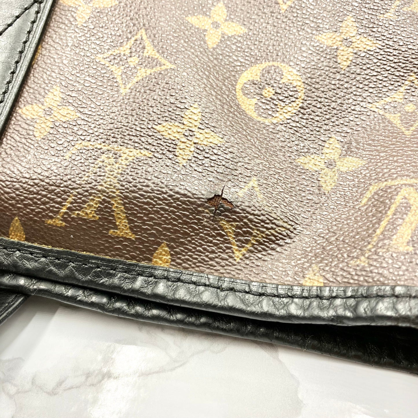 LOUIS VUITTON Monogram MacArthur Davies