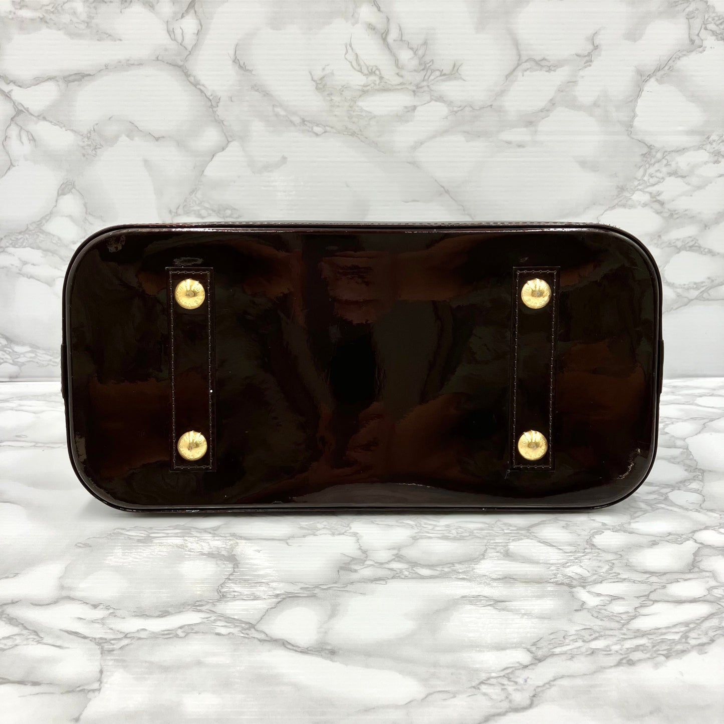 LOUIS VUITTON Vernis Alma PM