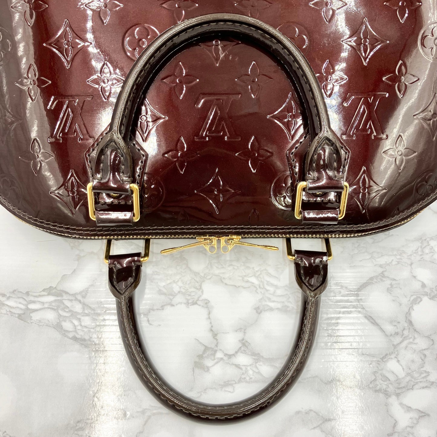 LOUIS VUITTON Vernis Alma PM