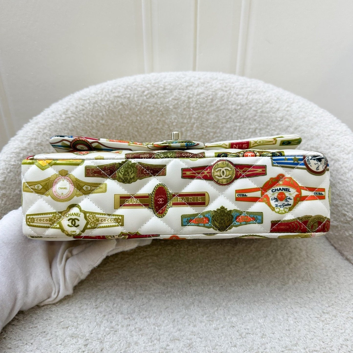 GLM-Medium Classic Flap CF Limited Edition Cuba in Printed White Fabric and LGHW