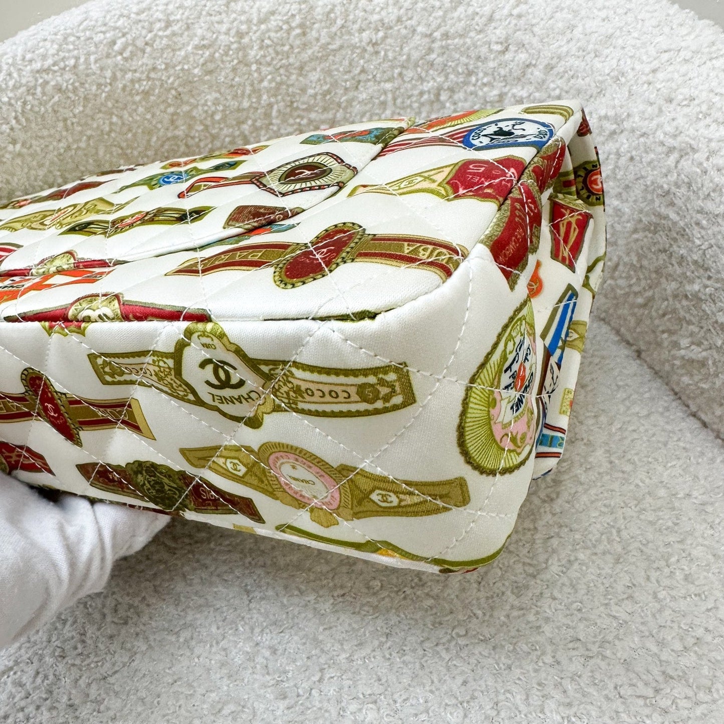 GLM-Medium Classic Flap CF Limited Edition Cuba in Printed White Fabric and LGHW