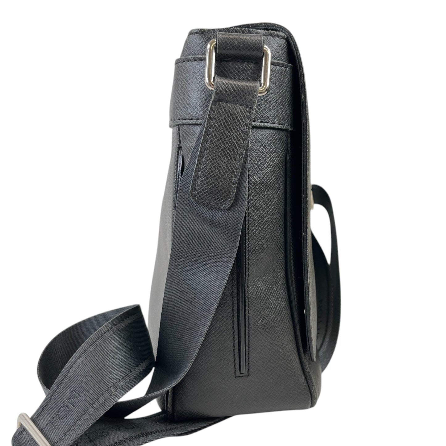 Men's Roman Mm Taiga Leather Bag Black