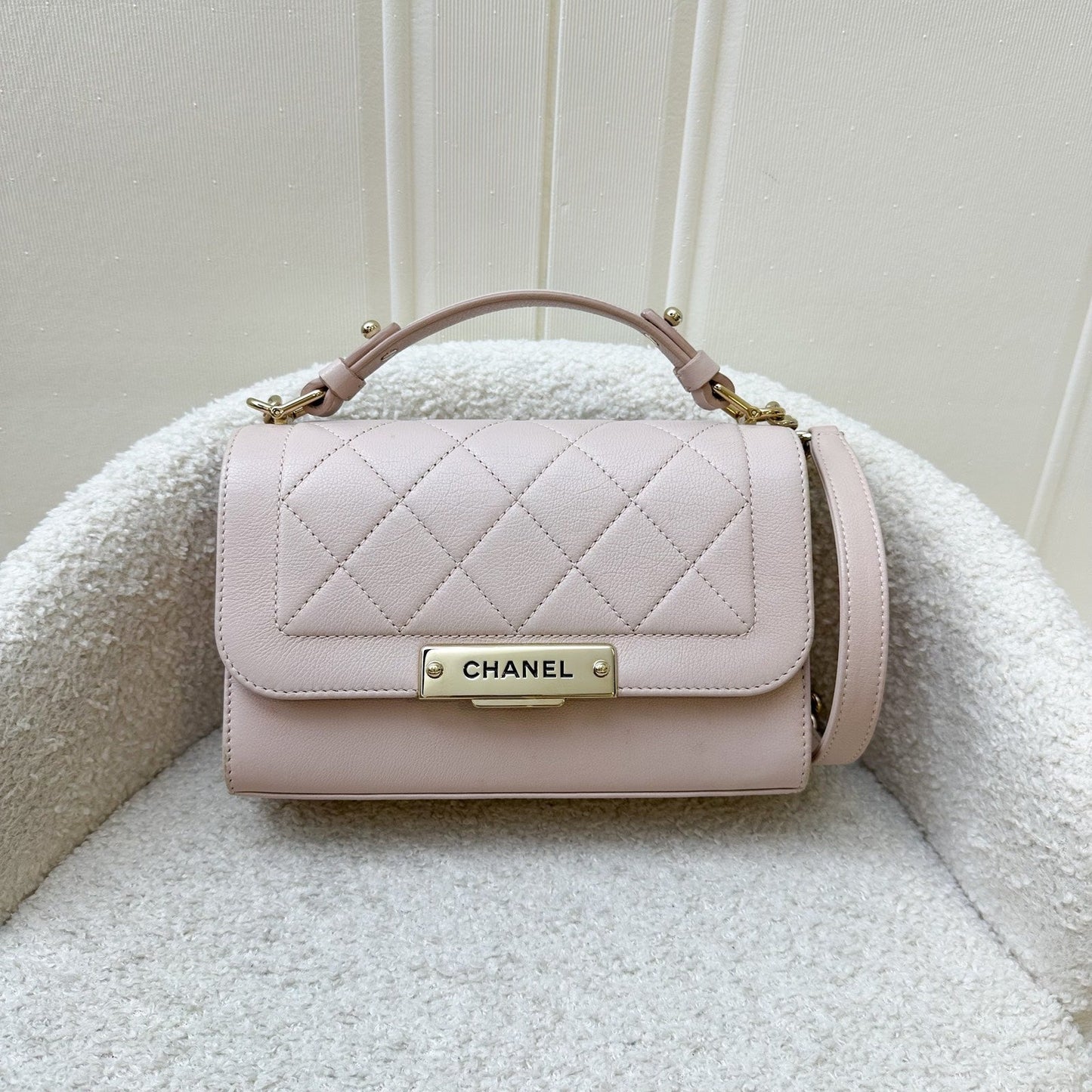 GLM-17C Click Label Shoulder Bag in Light Pink Calfskin and LGHW