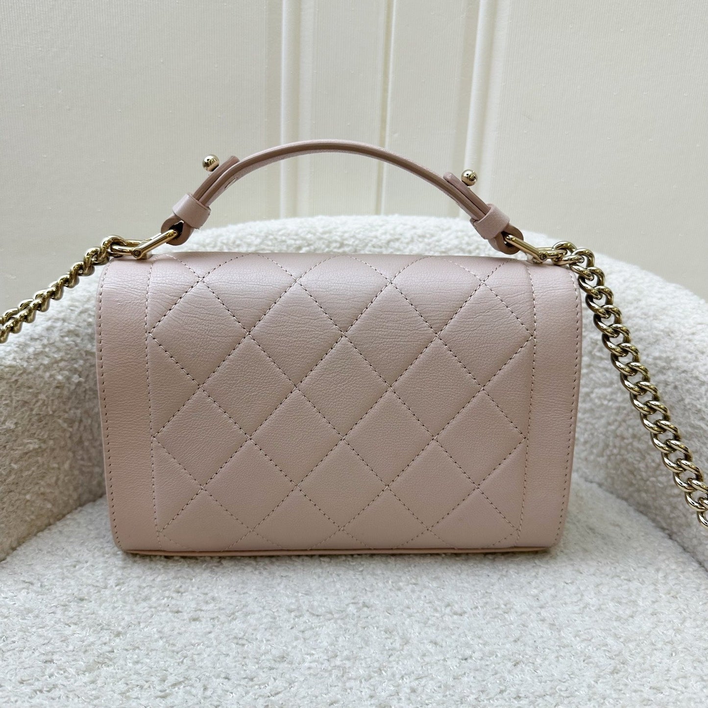GLM-17C Click Label Shoulder Bag in Light Pink Calfskin and LGHW
