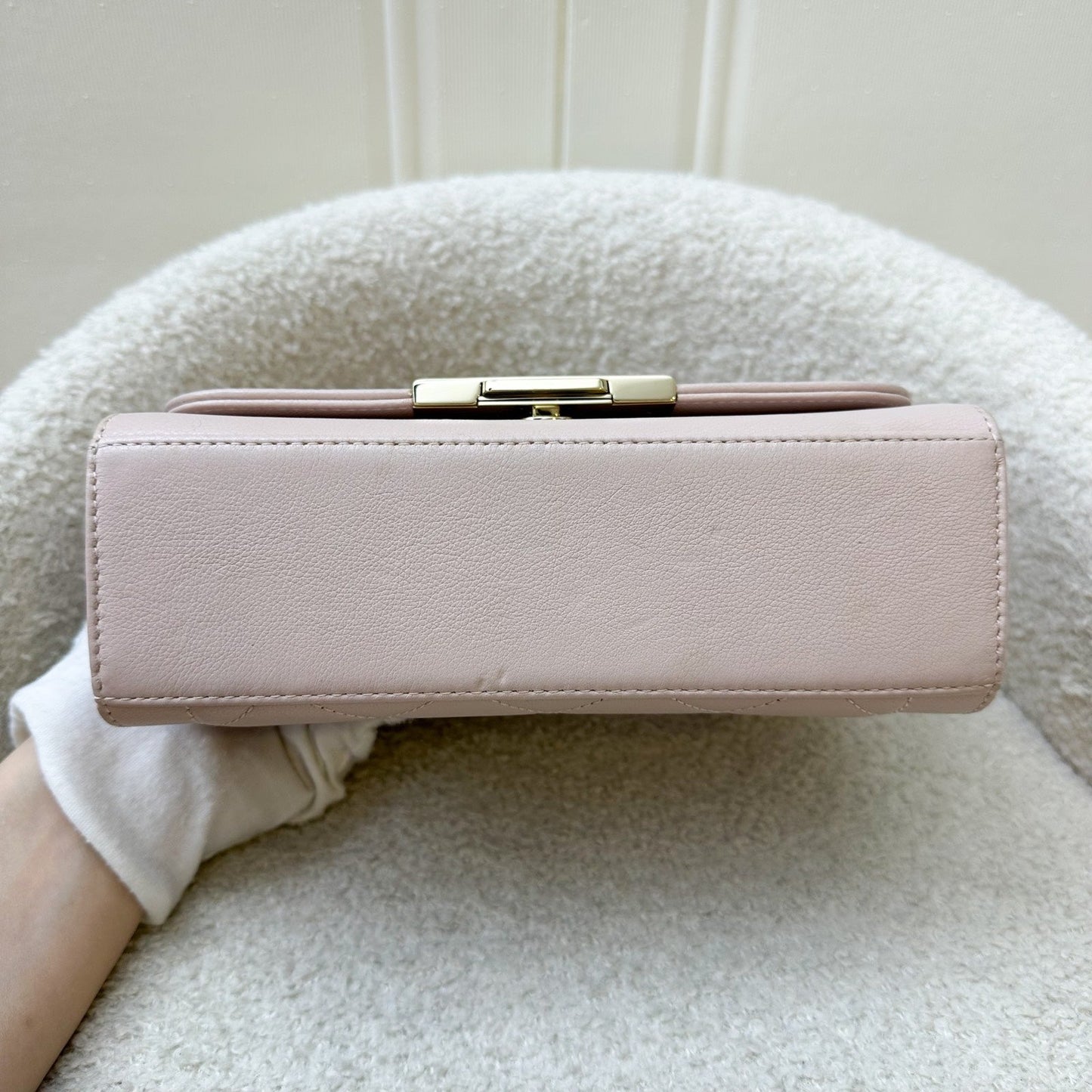 GLM-17C Click Label Shoulder Bag in Light Pink Calfskin and LGHW